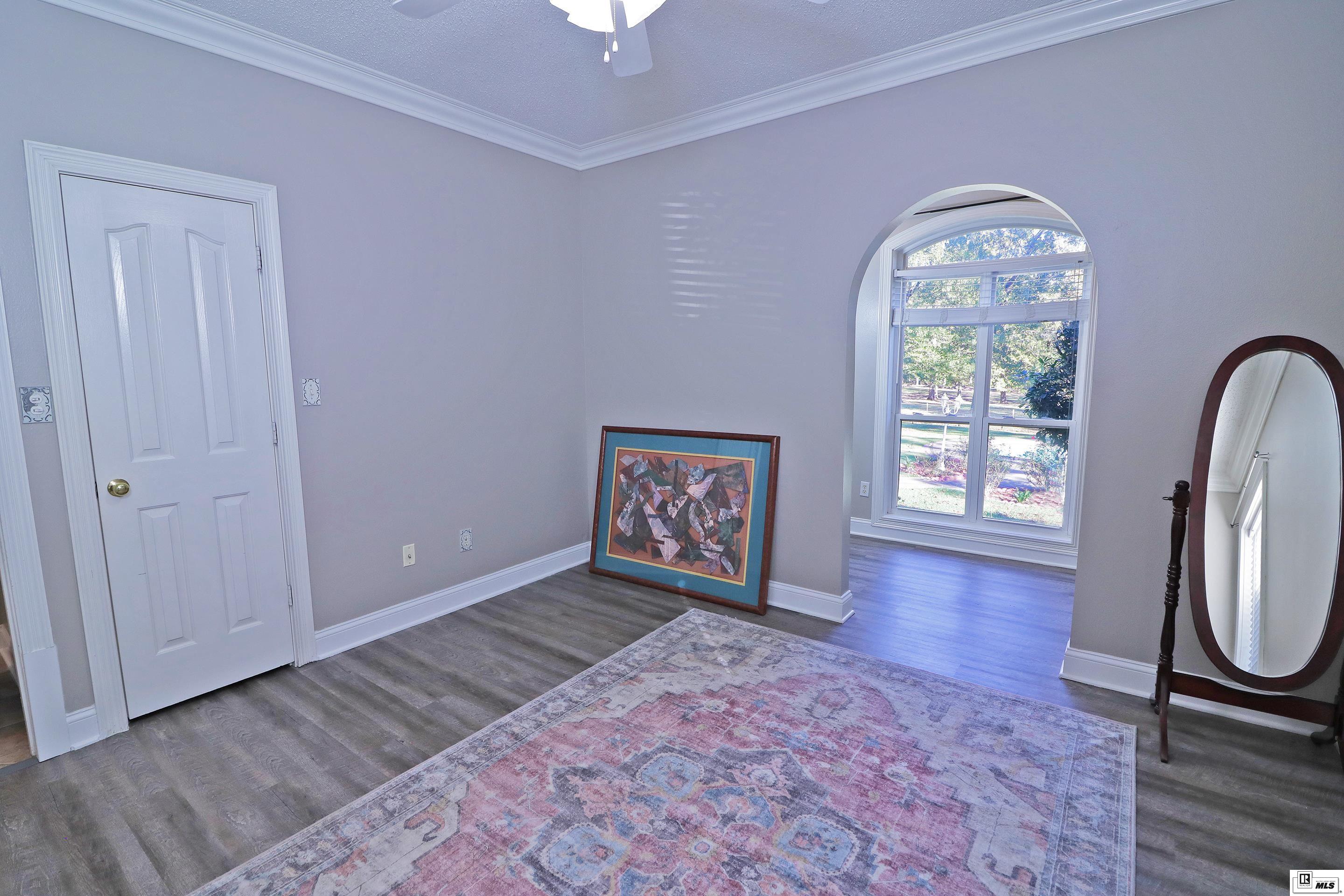 1110 Comanche Trail