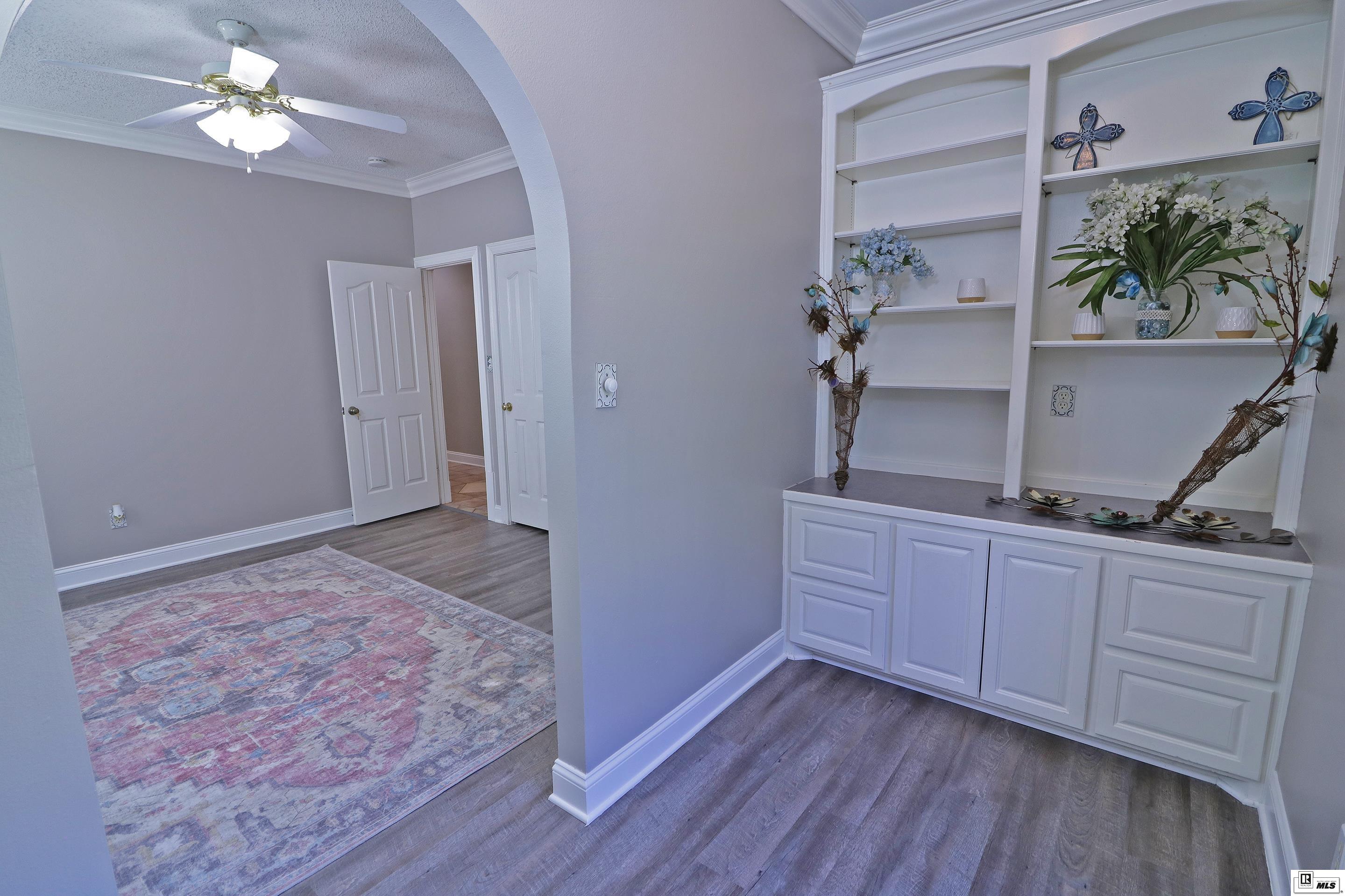 1110 Comanche Trail