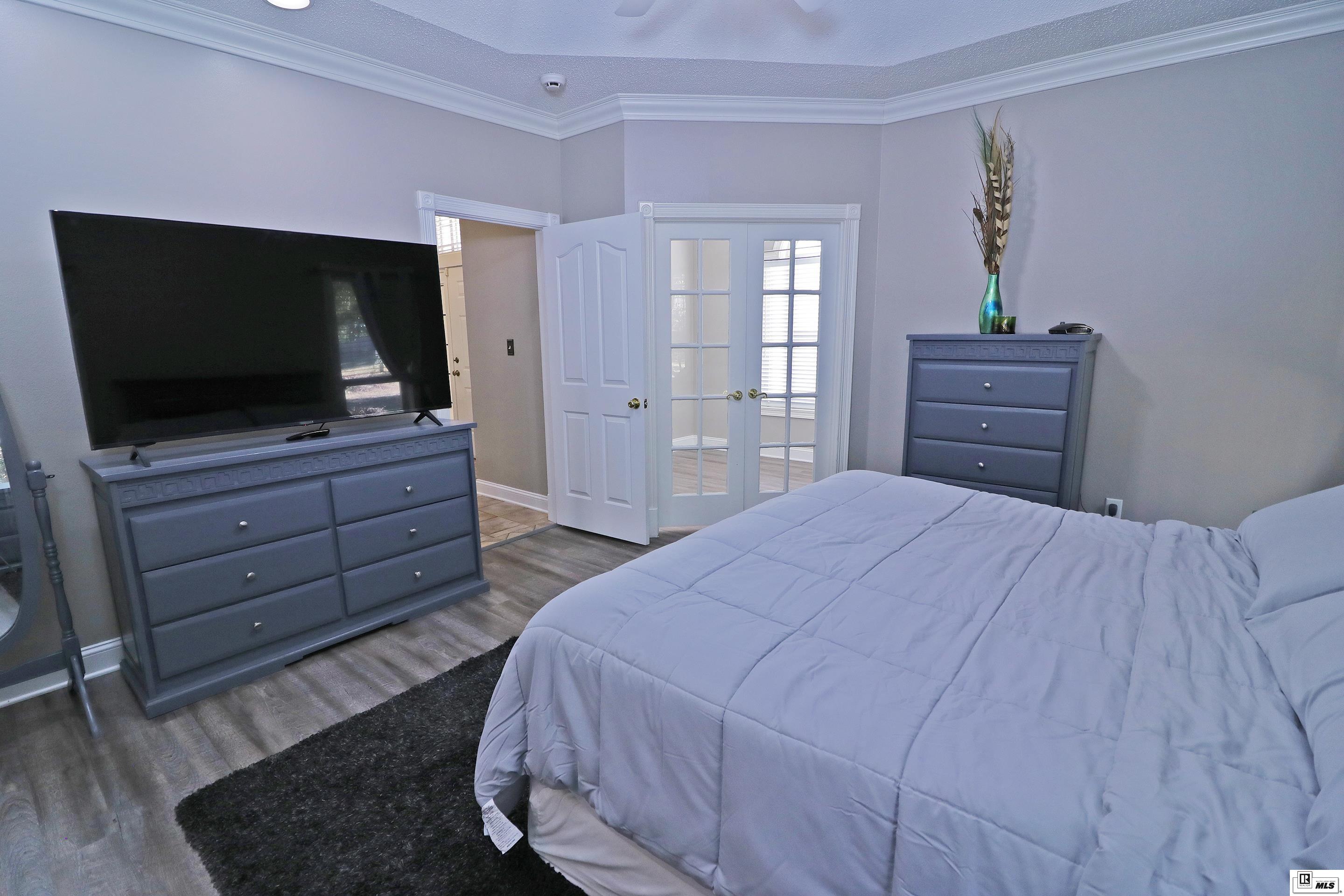 1110 Comanche Trail