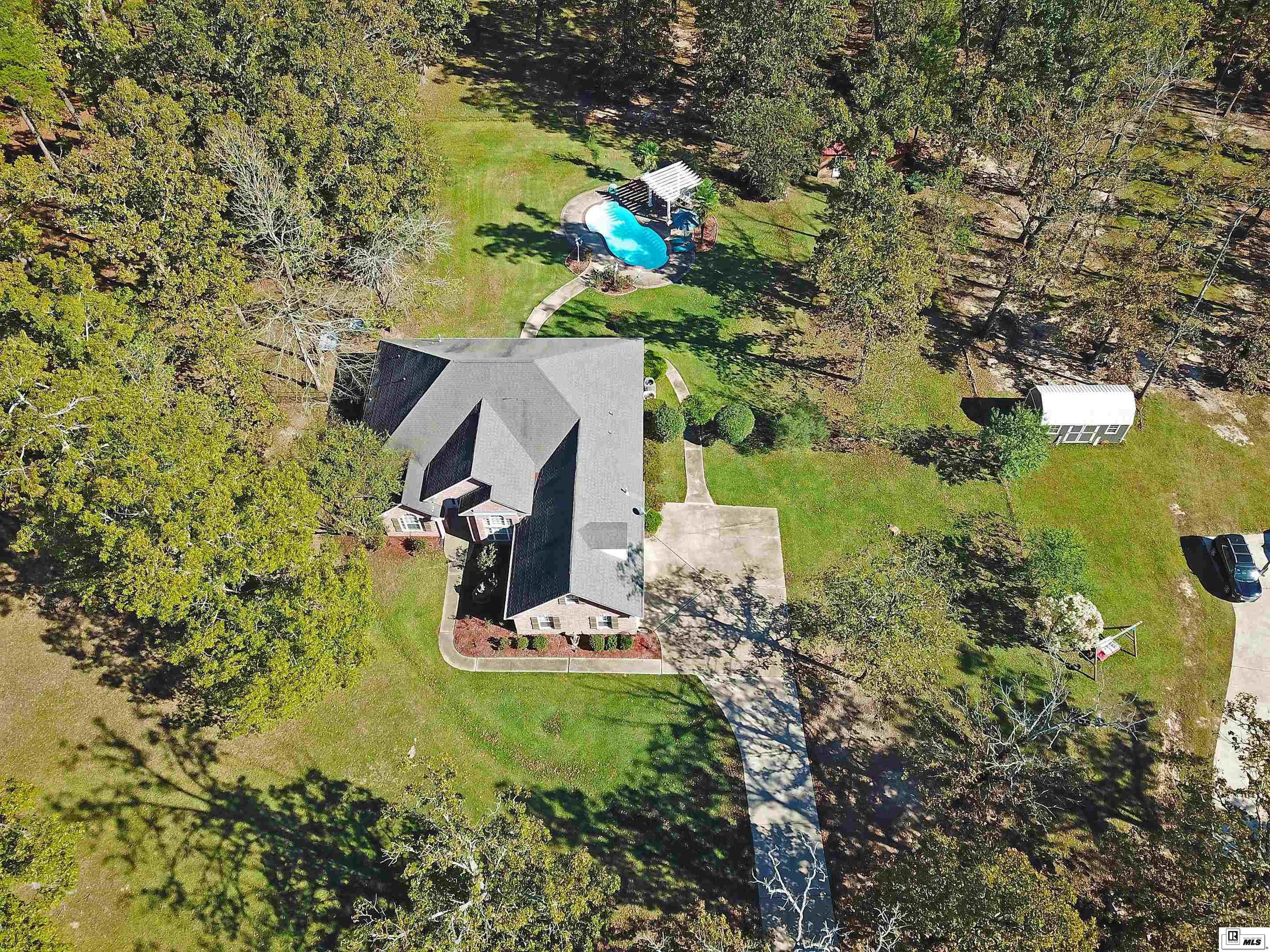 1110 Comanche Trail
