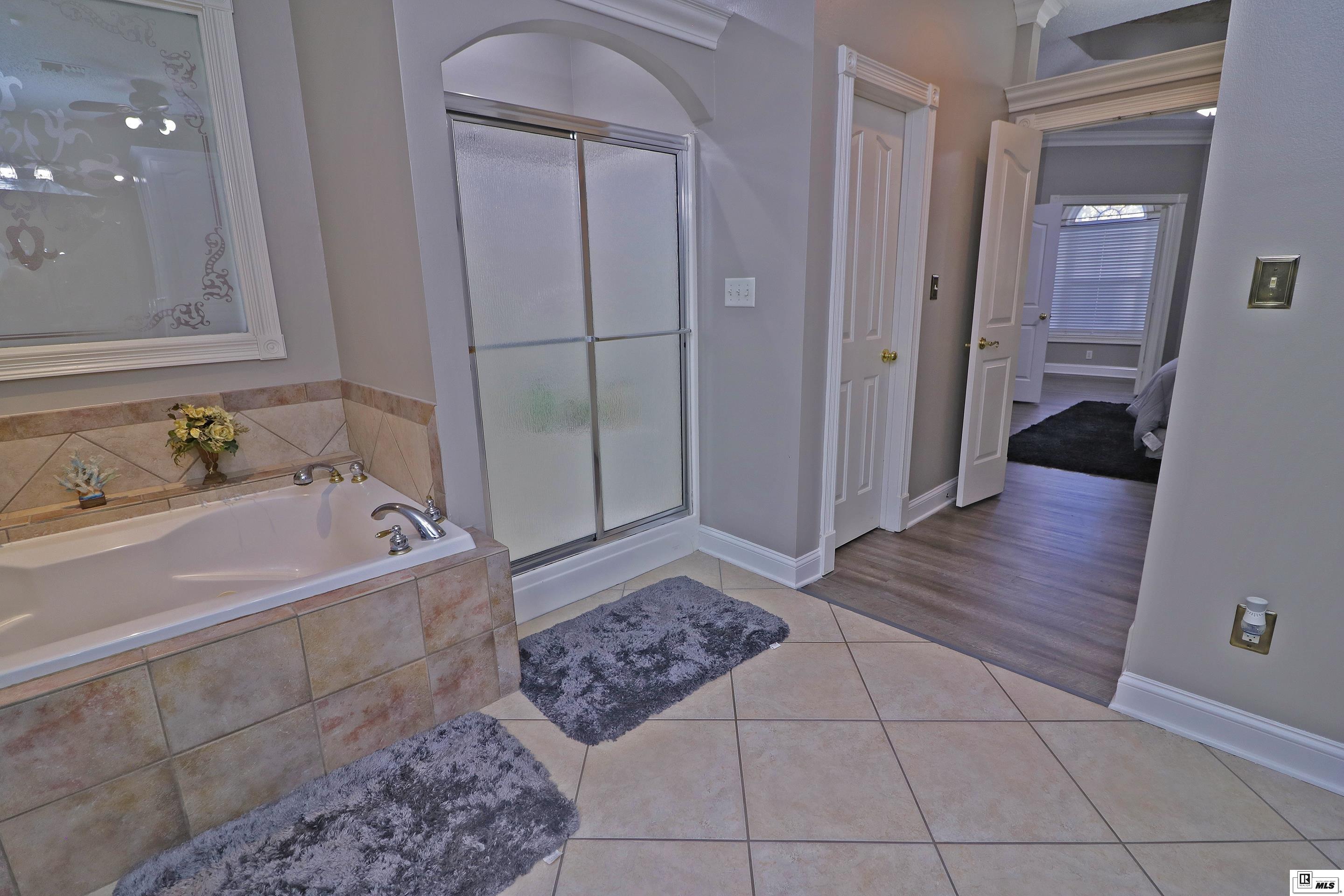 1110 Comanche Trail
