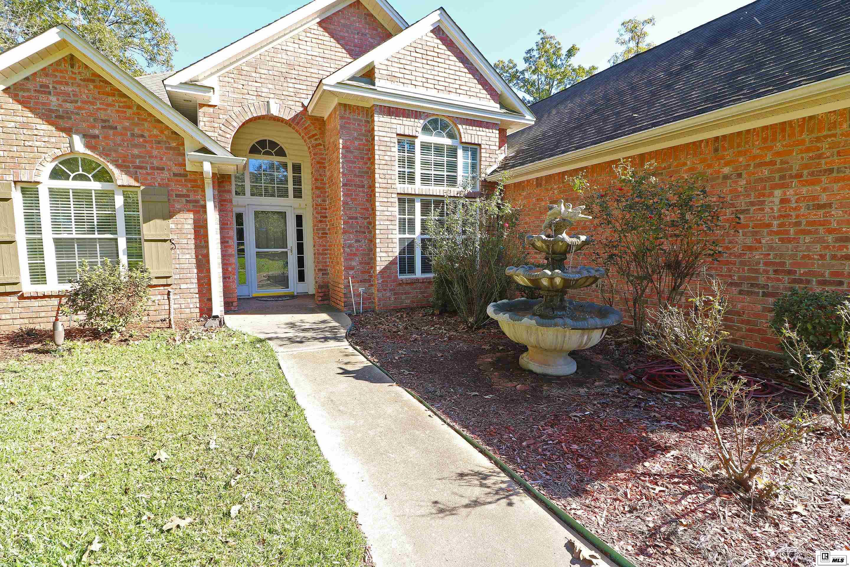 1110 Comanche Trail
