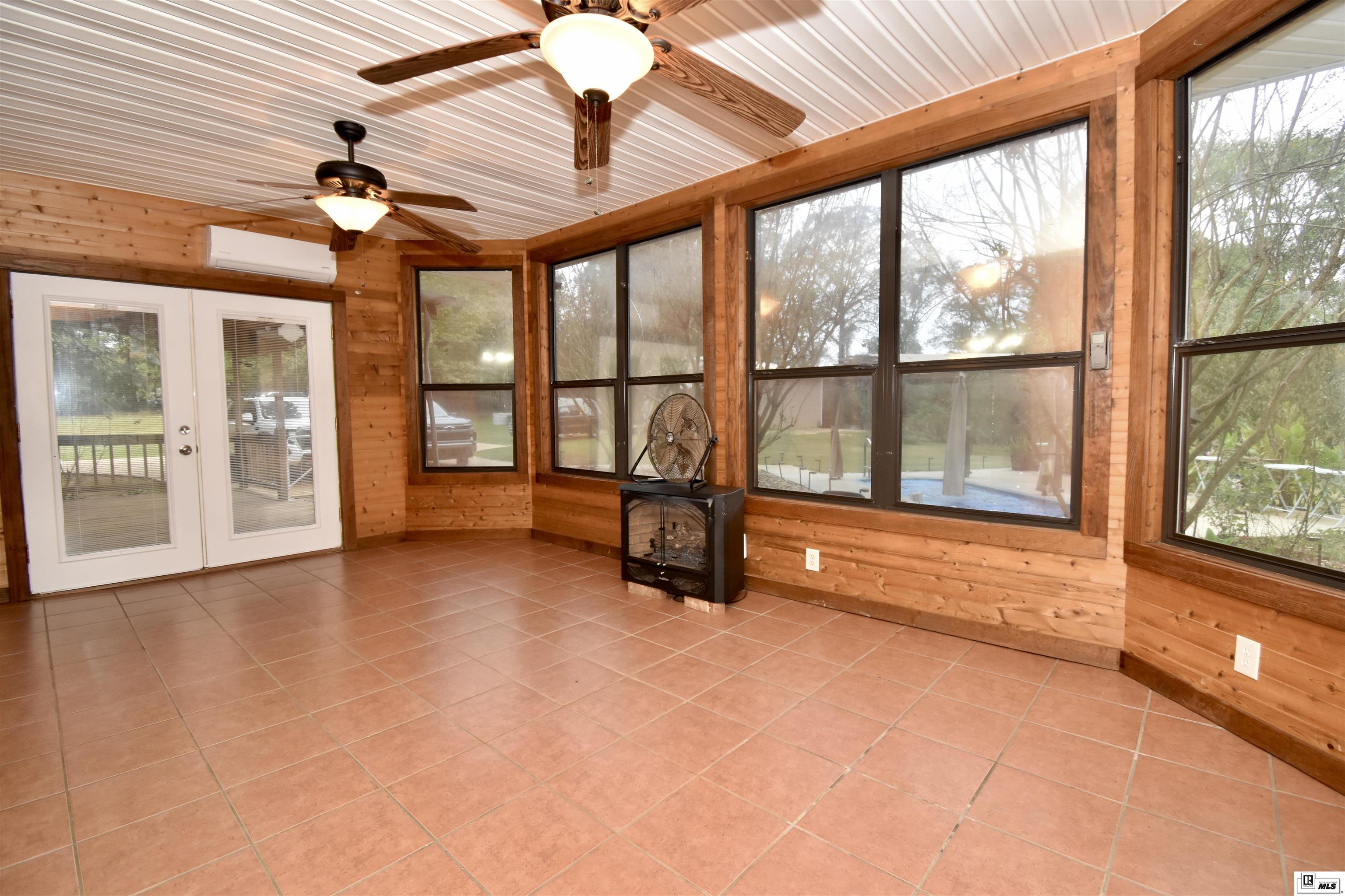 257 Roach Road