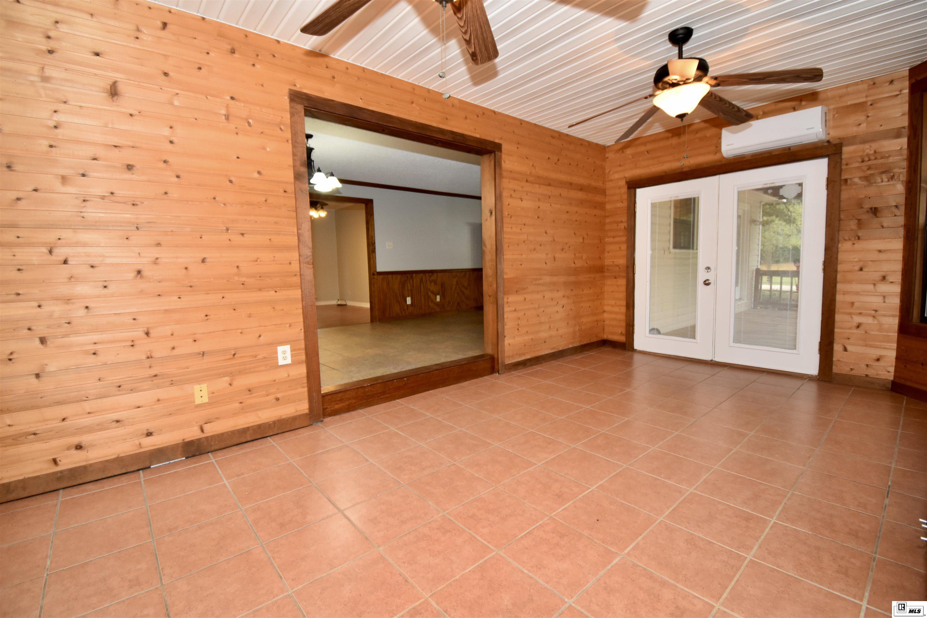 257 Roach Road