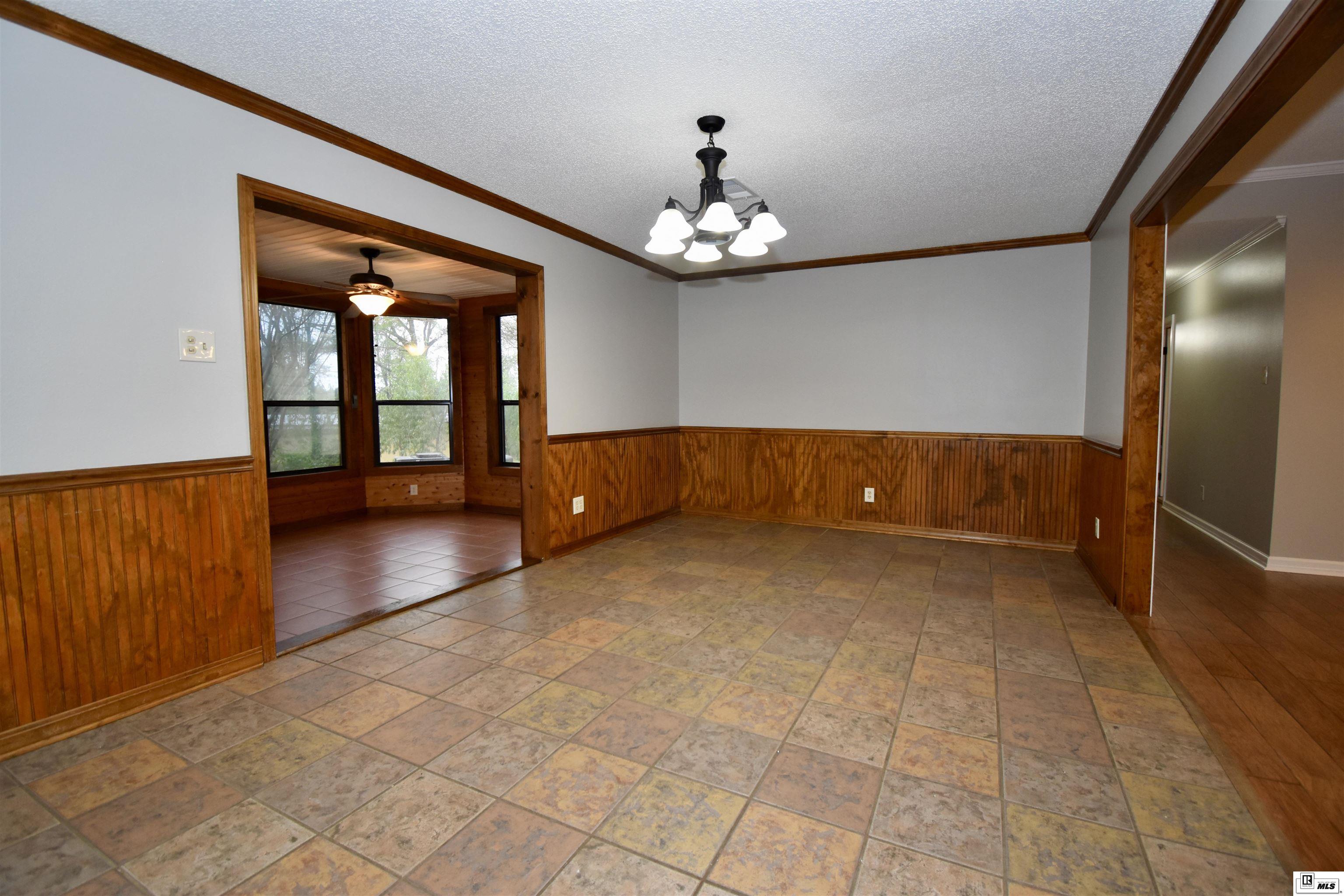 257 Roach Road