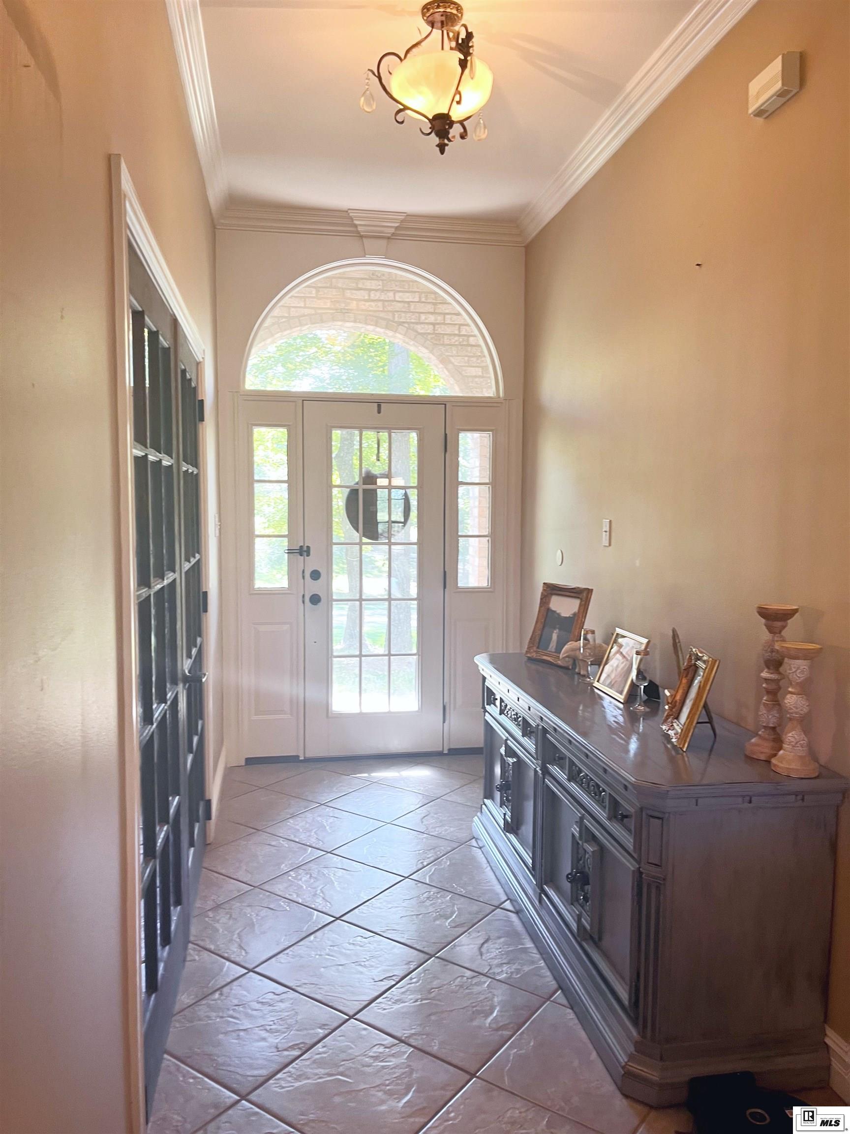 240 Creeks Edge Circle