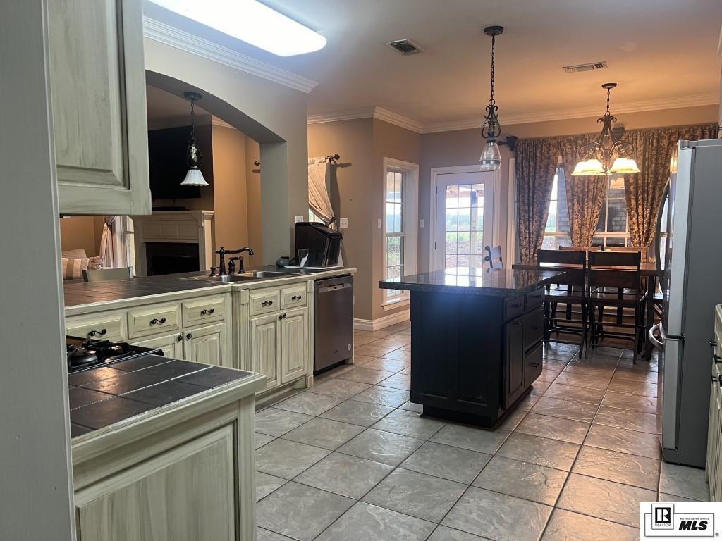 240 Creeks Edge Circle