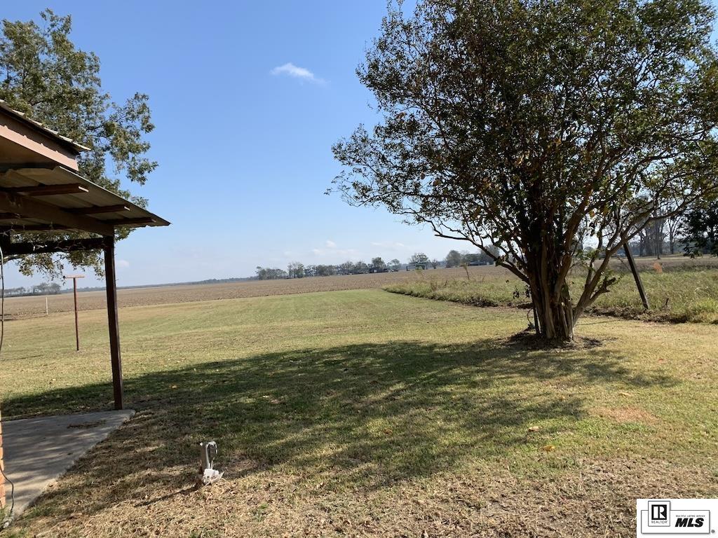 1734 Highway 579
