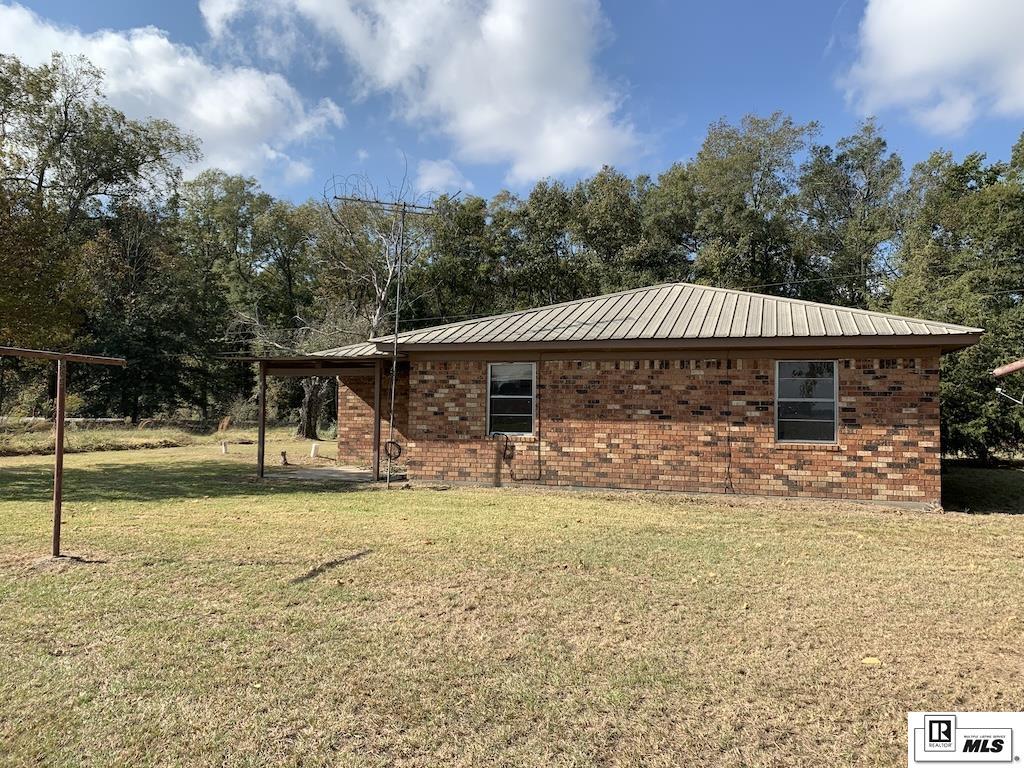 1734 Highway 579
