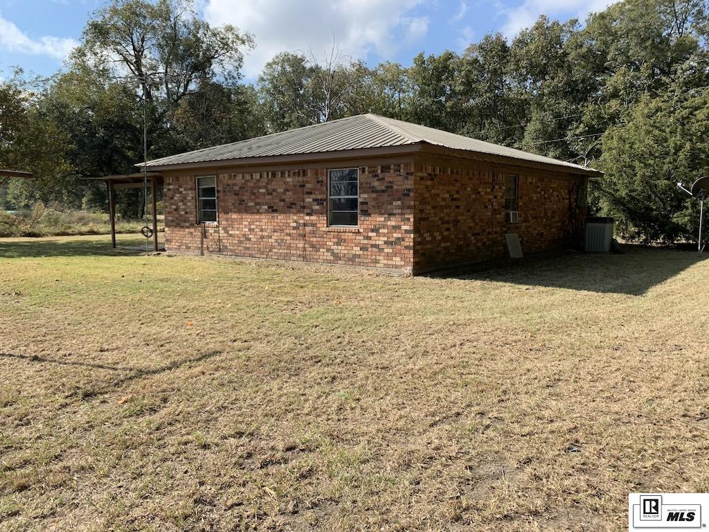 1734 Highway 579
