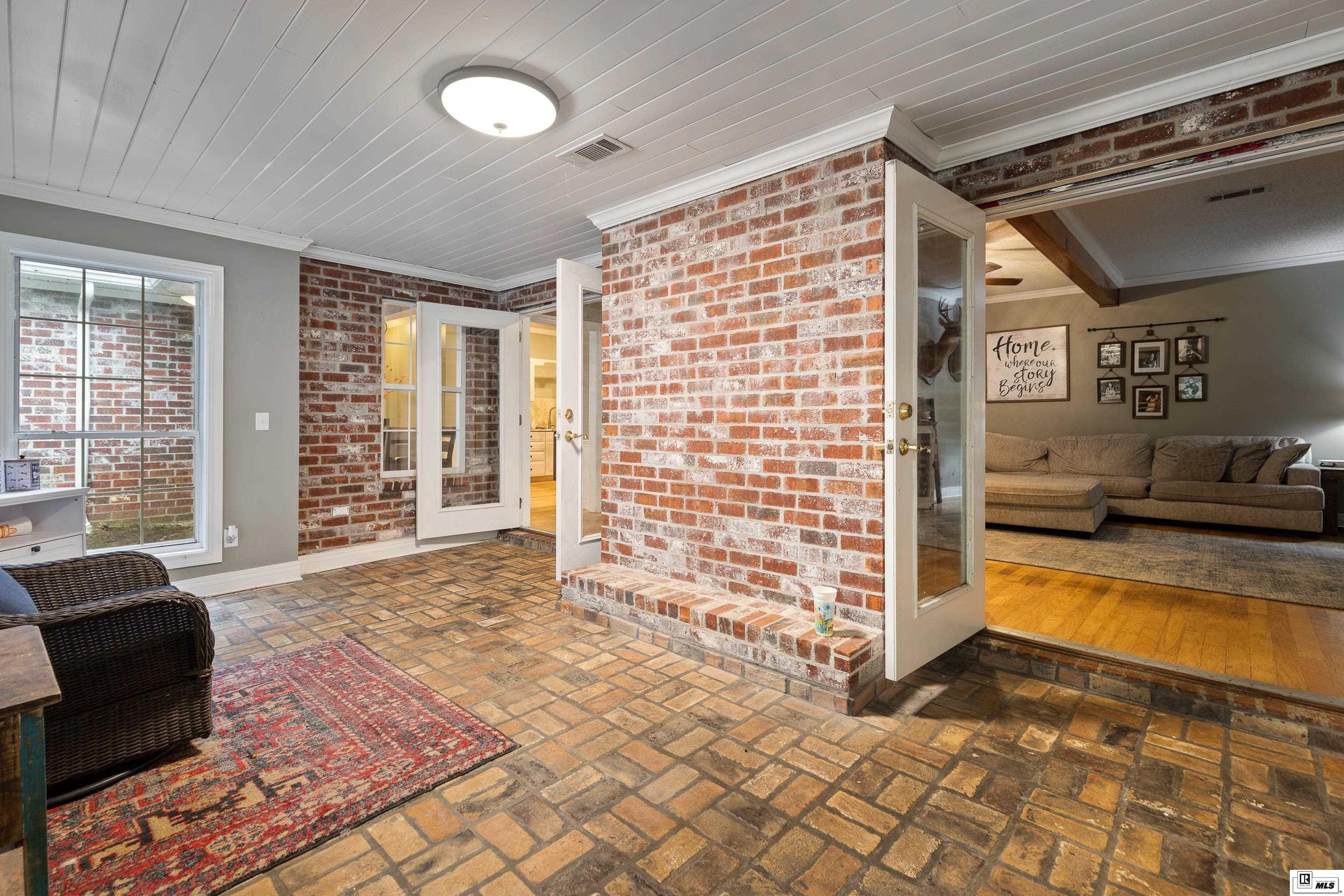 121 Bonnabel Place