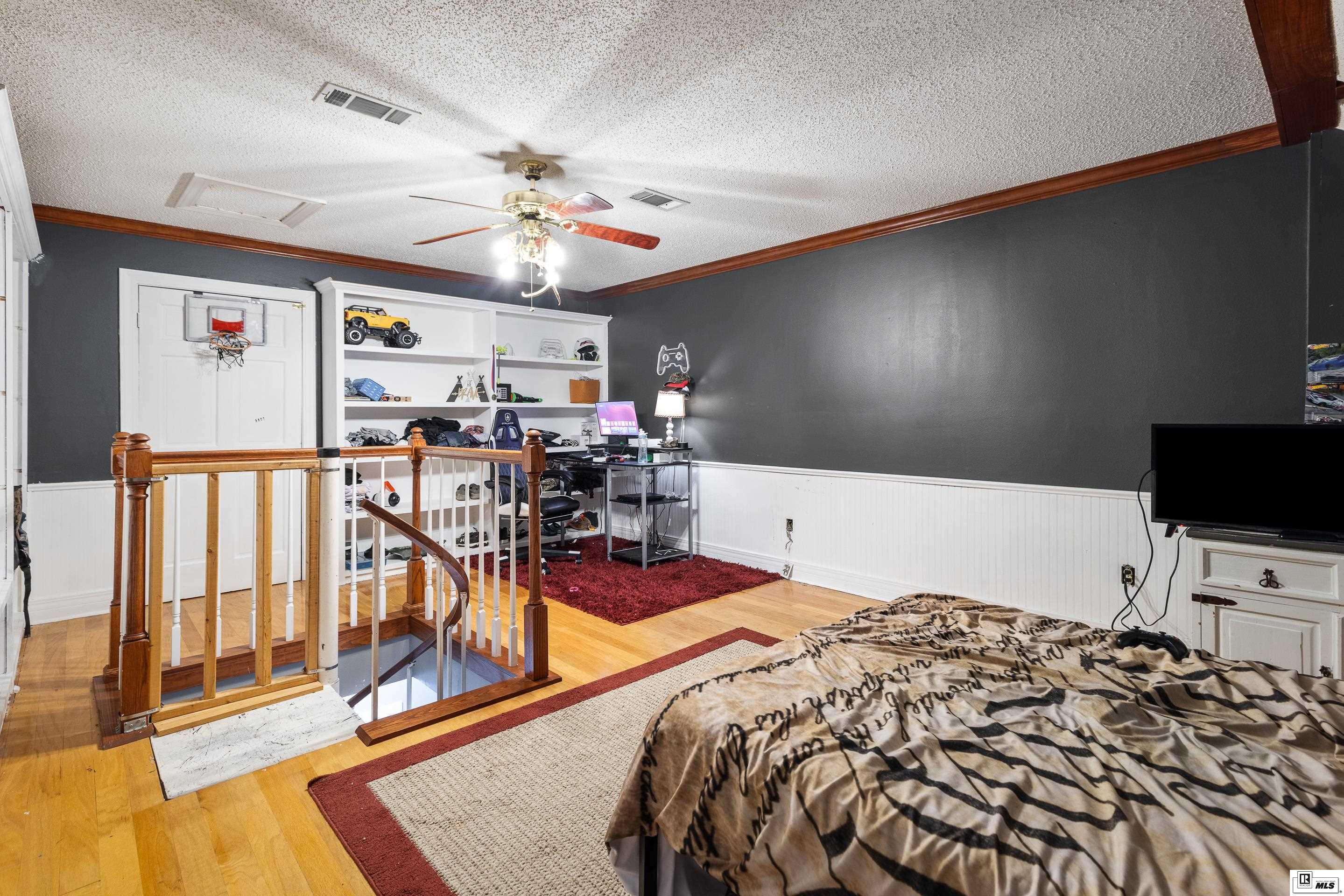 121 Bonnabel Place