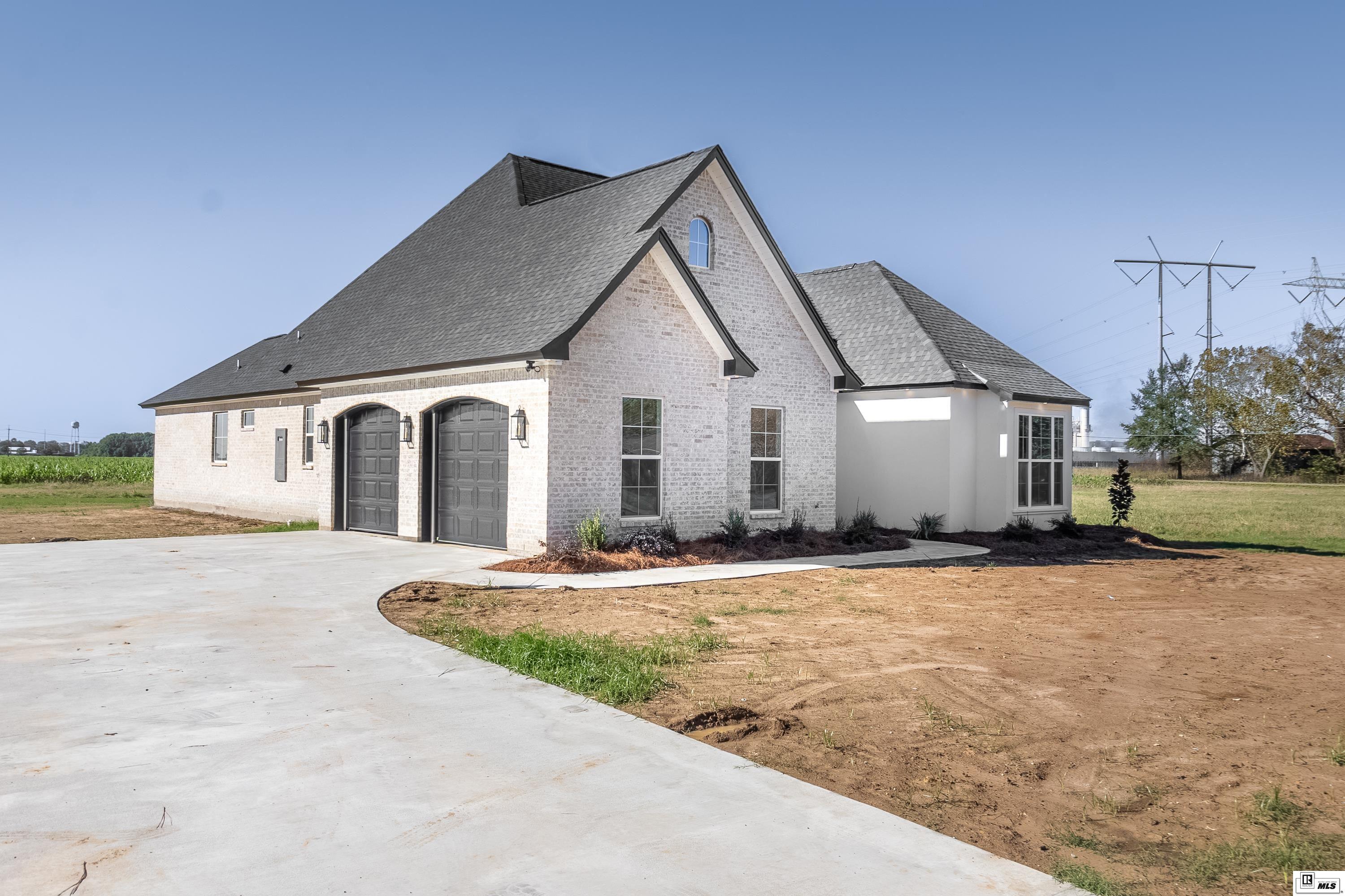904 Old Sterlington Road