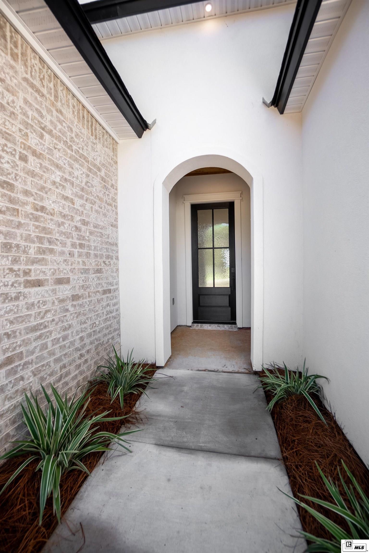 904 Old Sterlington Road