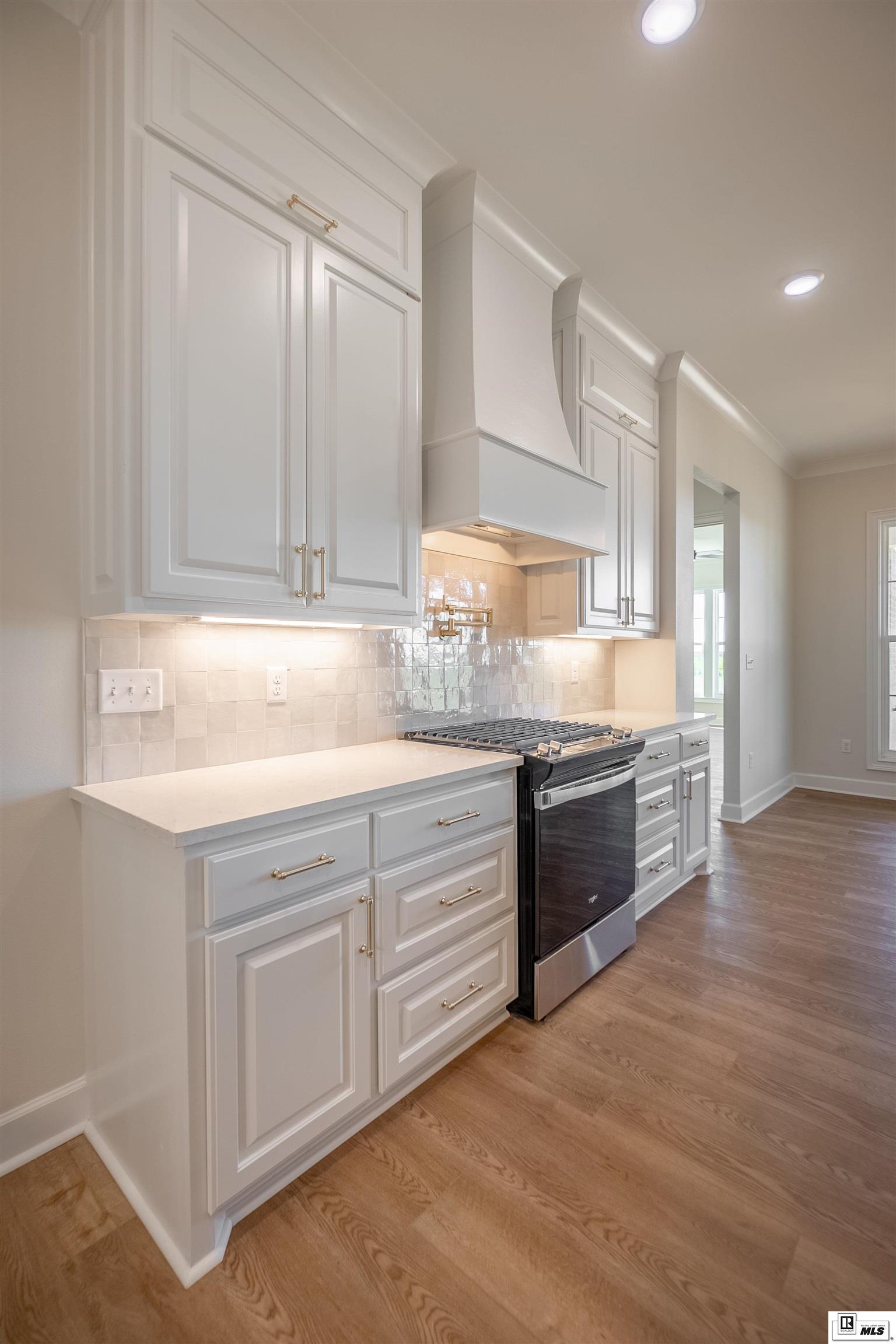 904 Old Sterlington Road