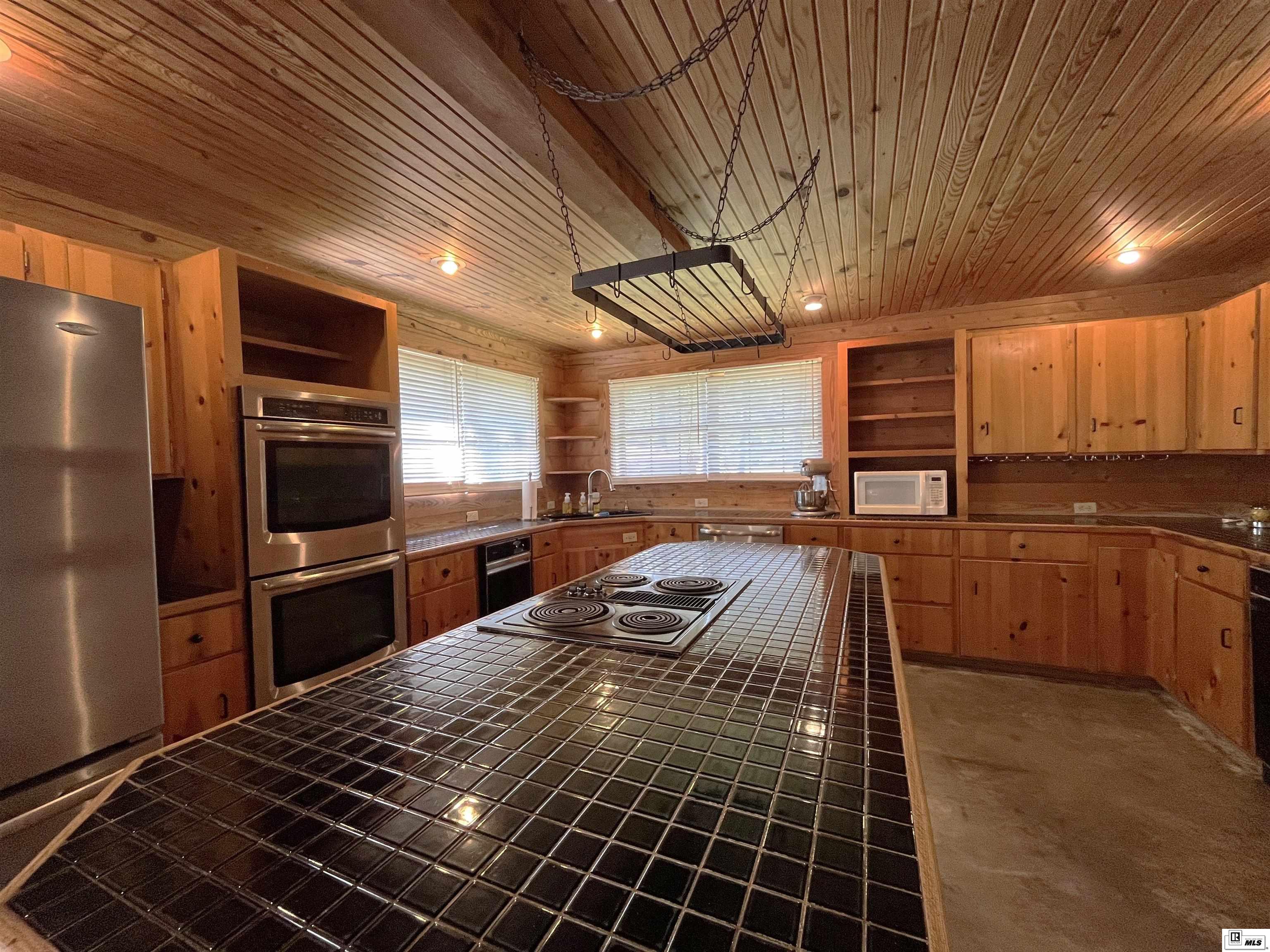 1432 Highway 795