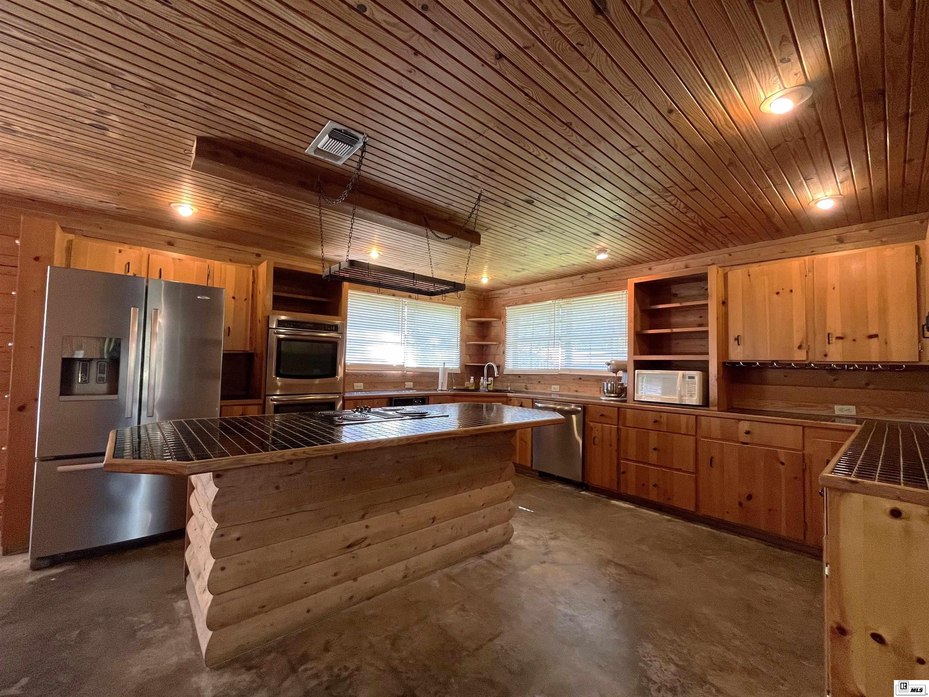 1432 Highway 795