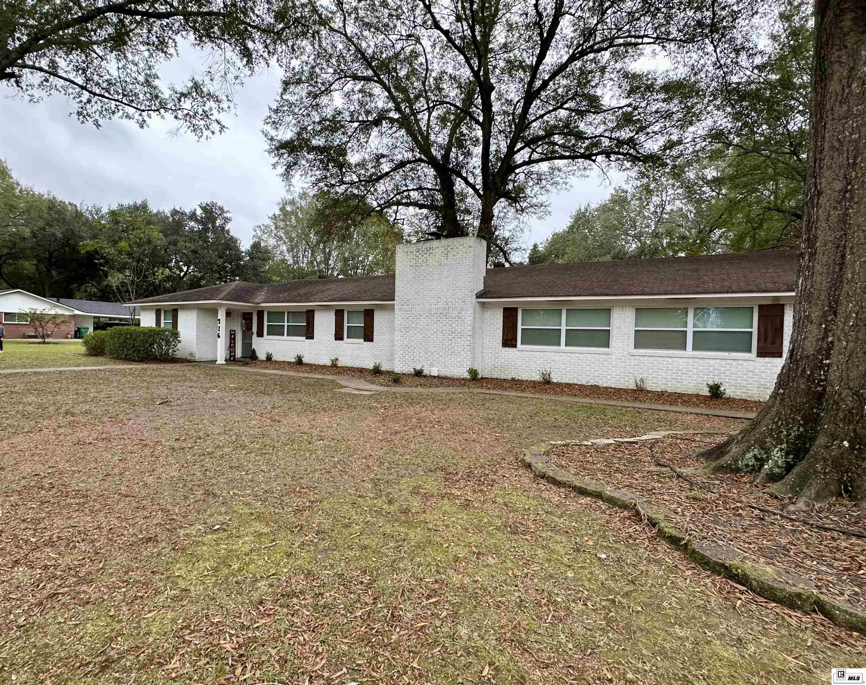 716 Lakeshore Drive