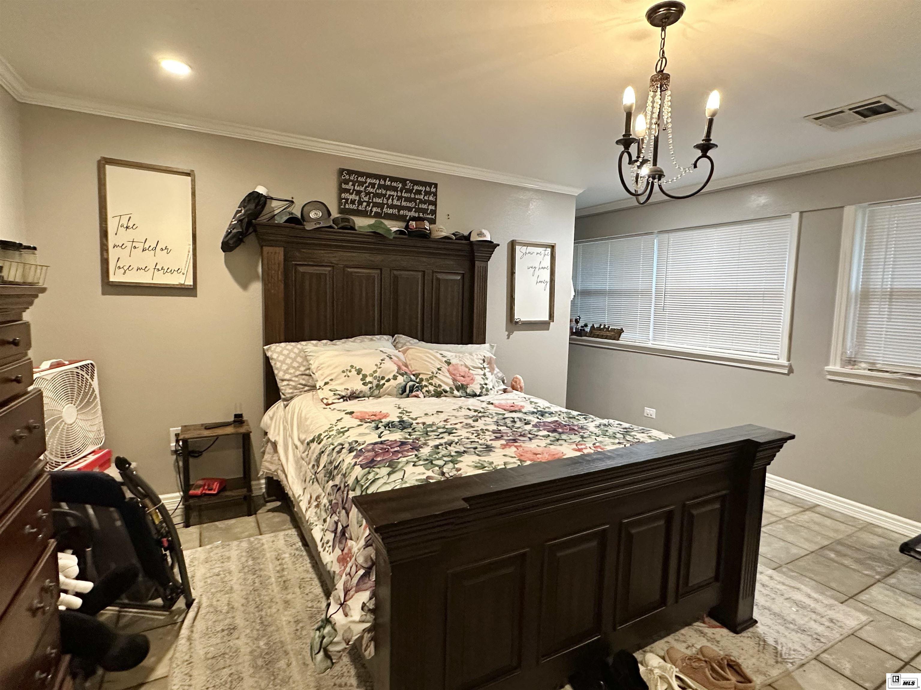 716 Lakeshore Drive