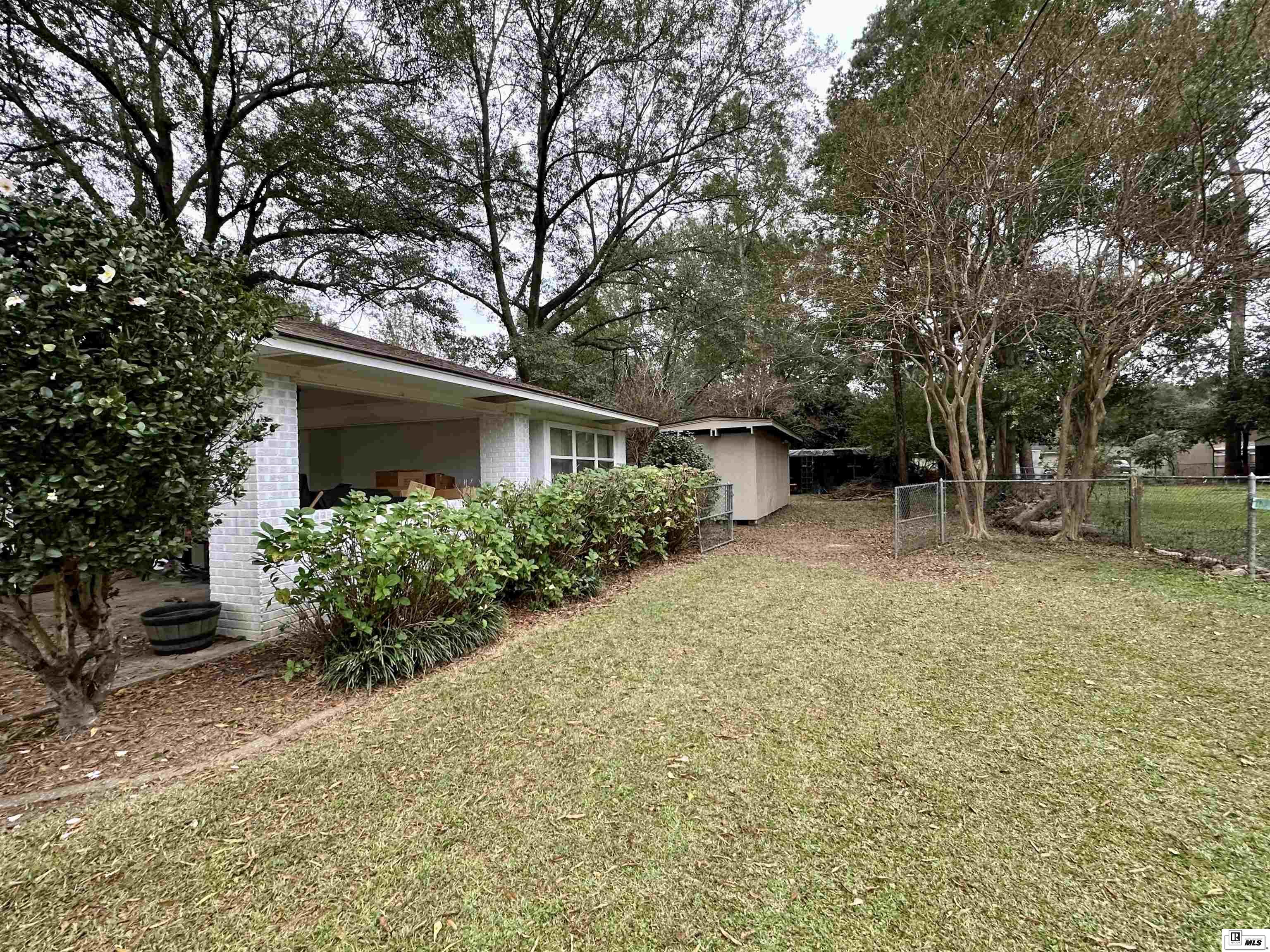 716 Lakeshore Drive