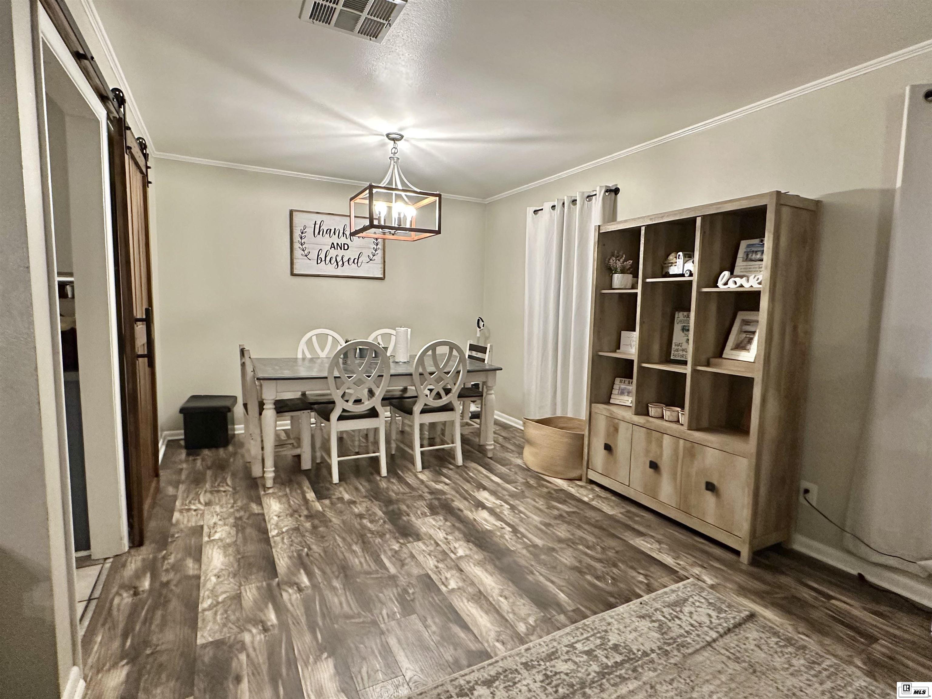 716 Lakeshore Drive