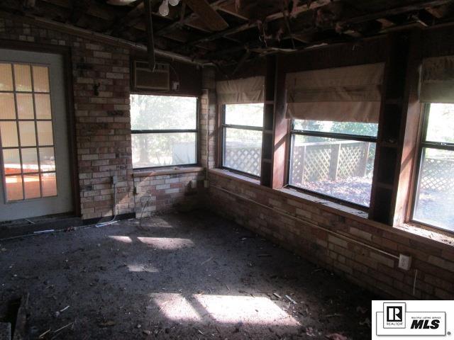 124 Roundhouse Road