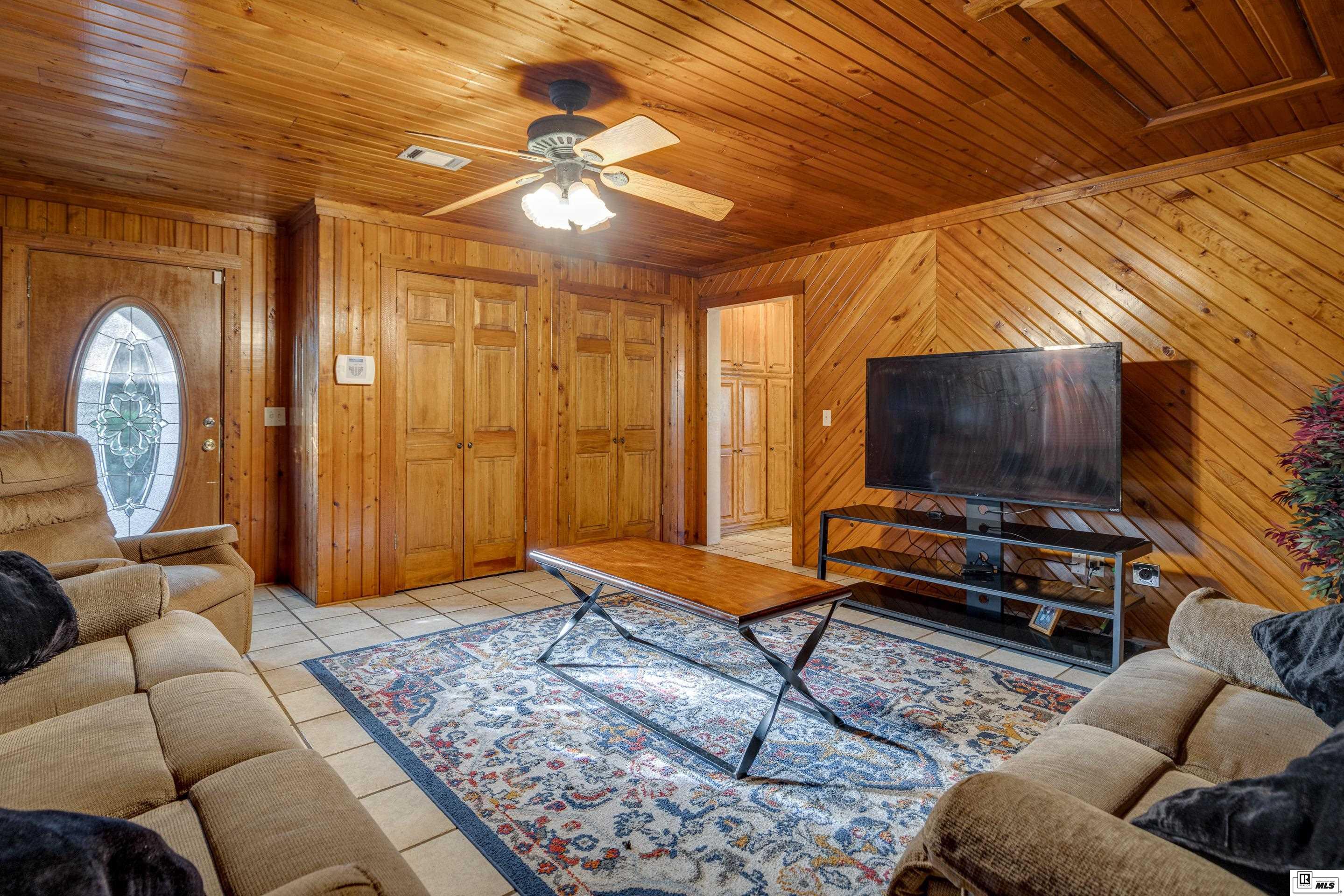 2115 Bonner Ferry Road