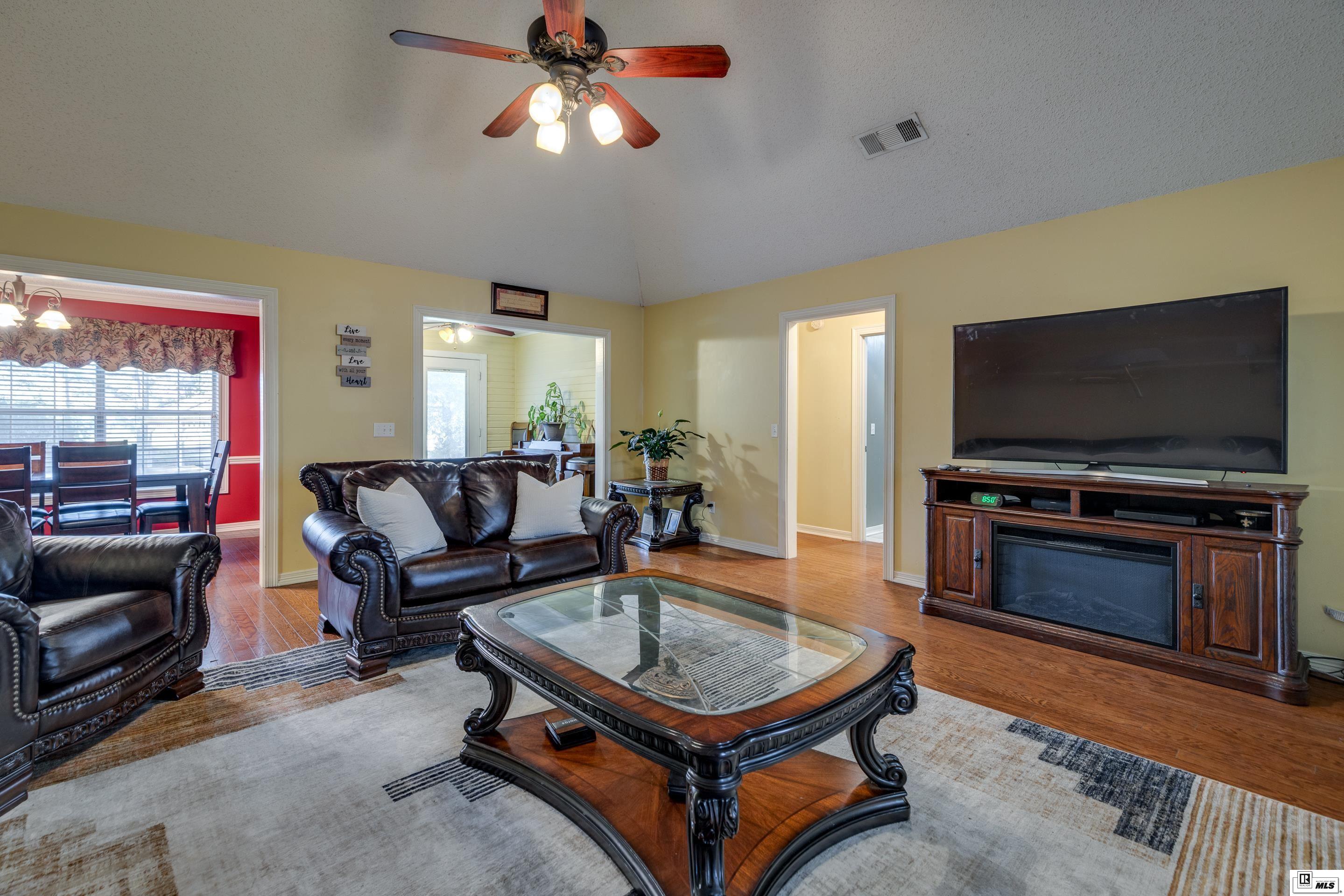 2115 Bonner Ferry Road