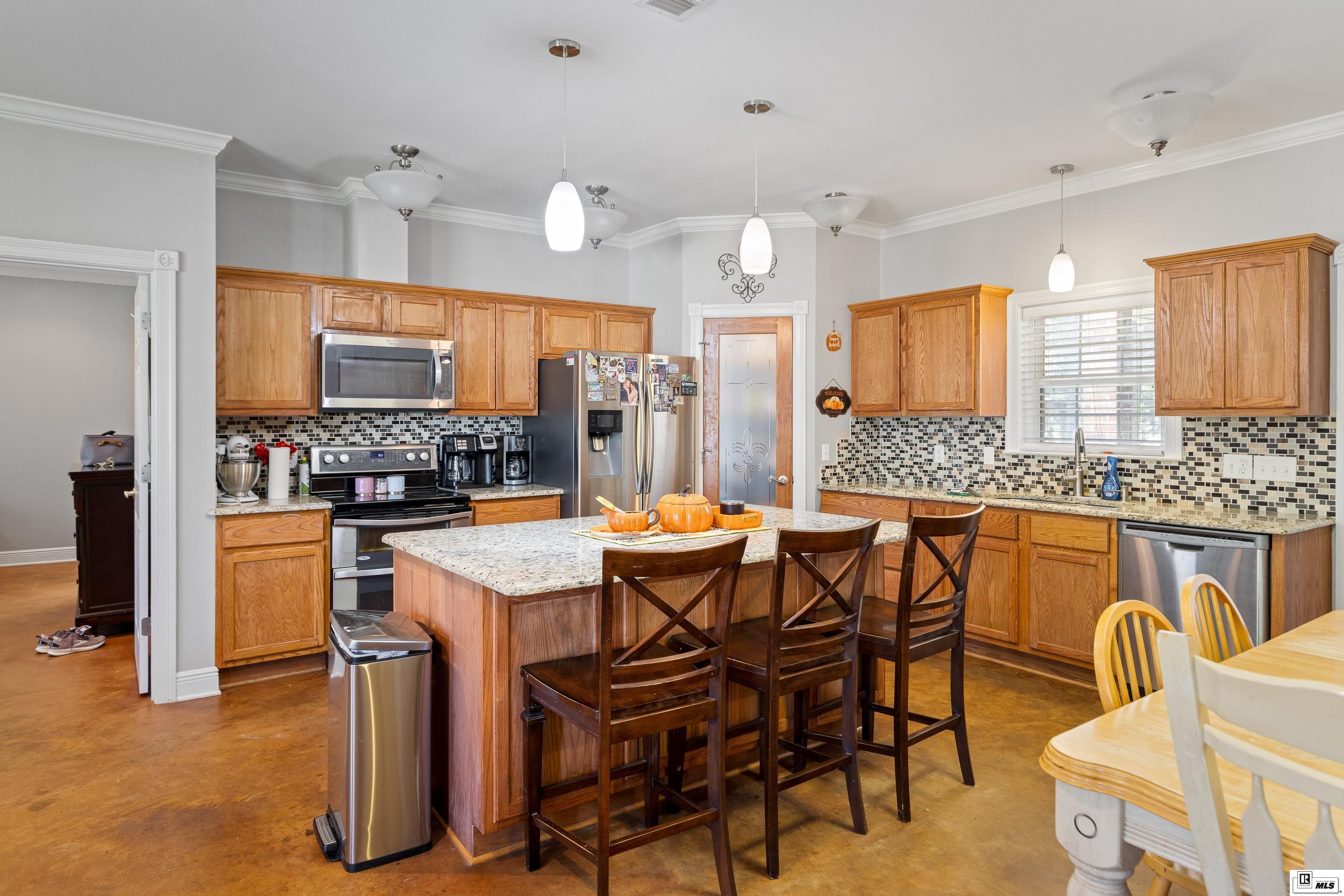 202 Leckie Road