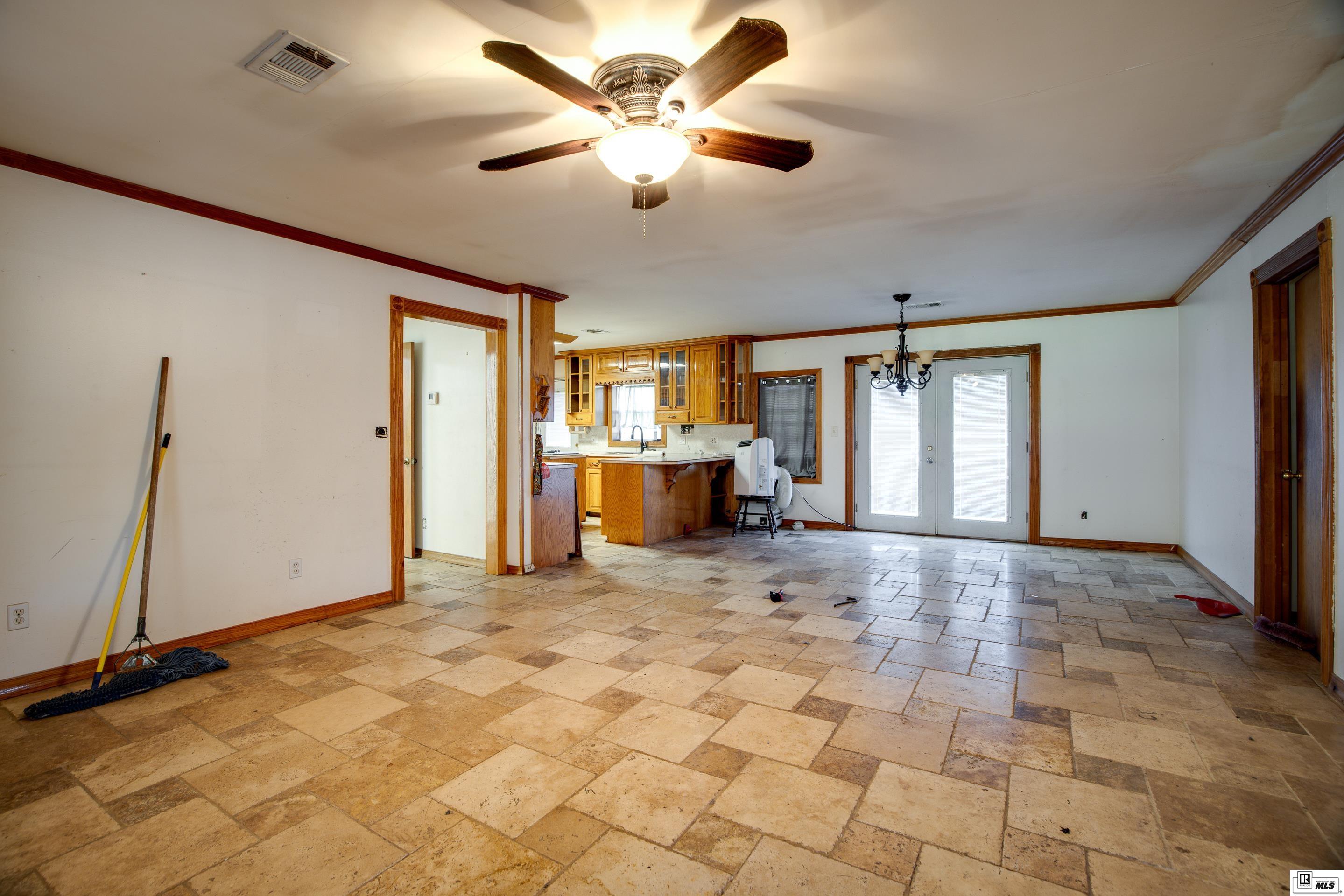 122 Scott Lane