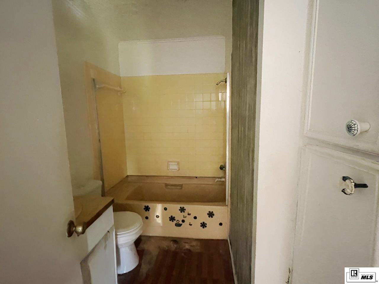 37 Artaud Street