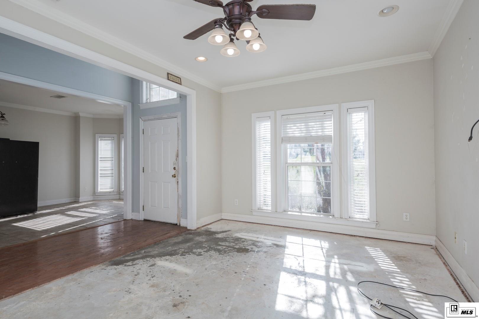 105 Iberia Circle