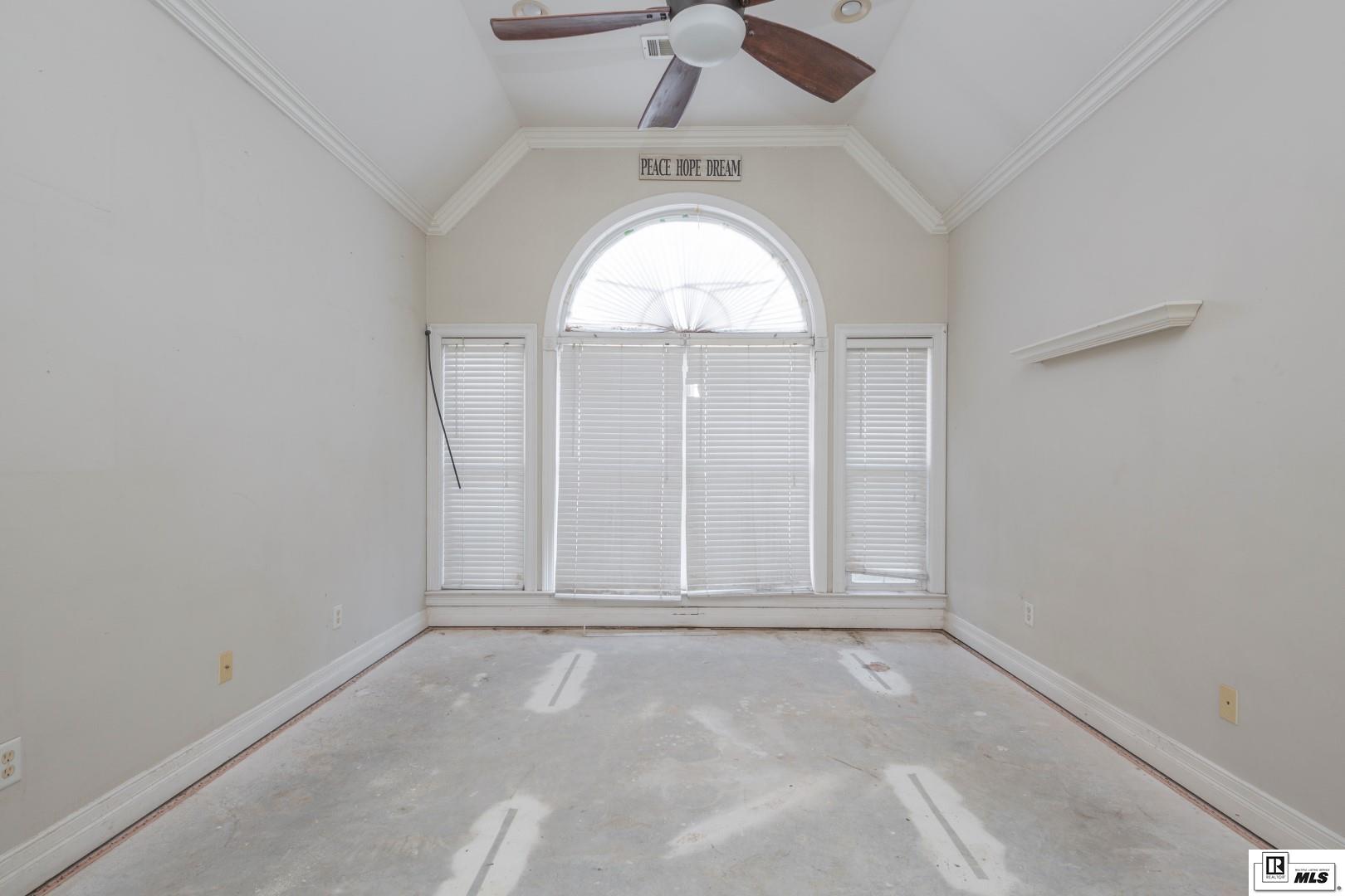 105 Iberia Circle