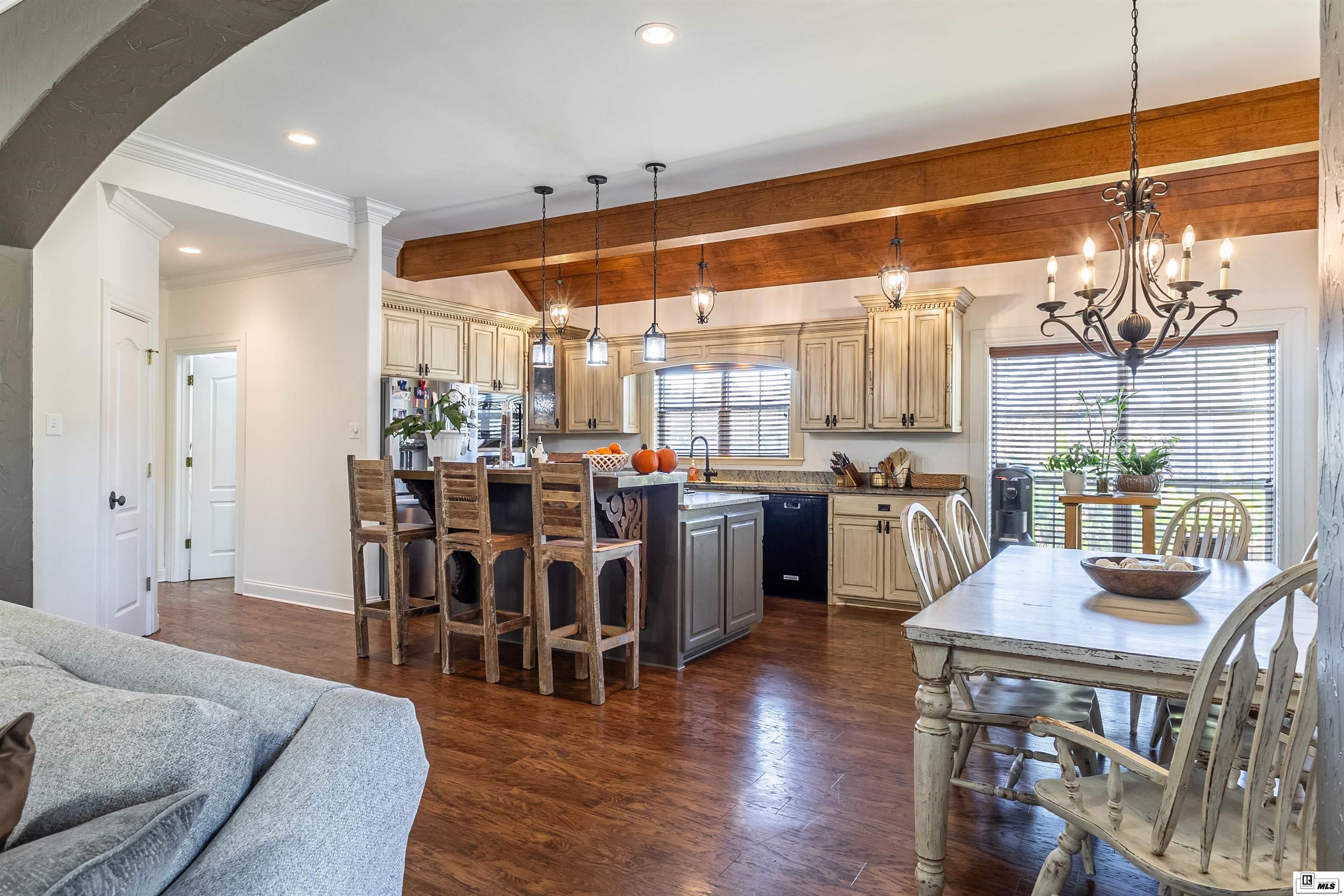 422 East Frenchman's Bend Road