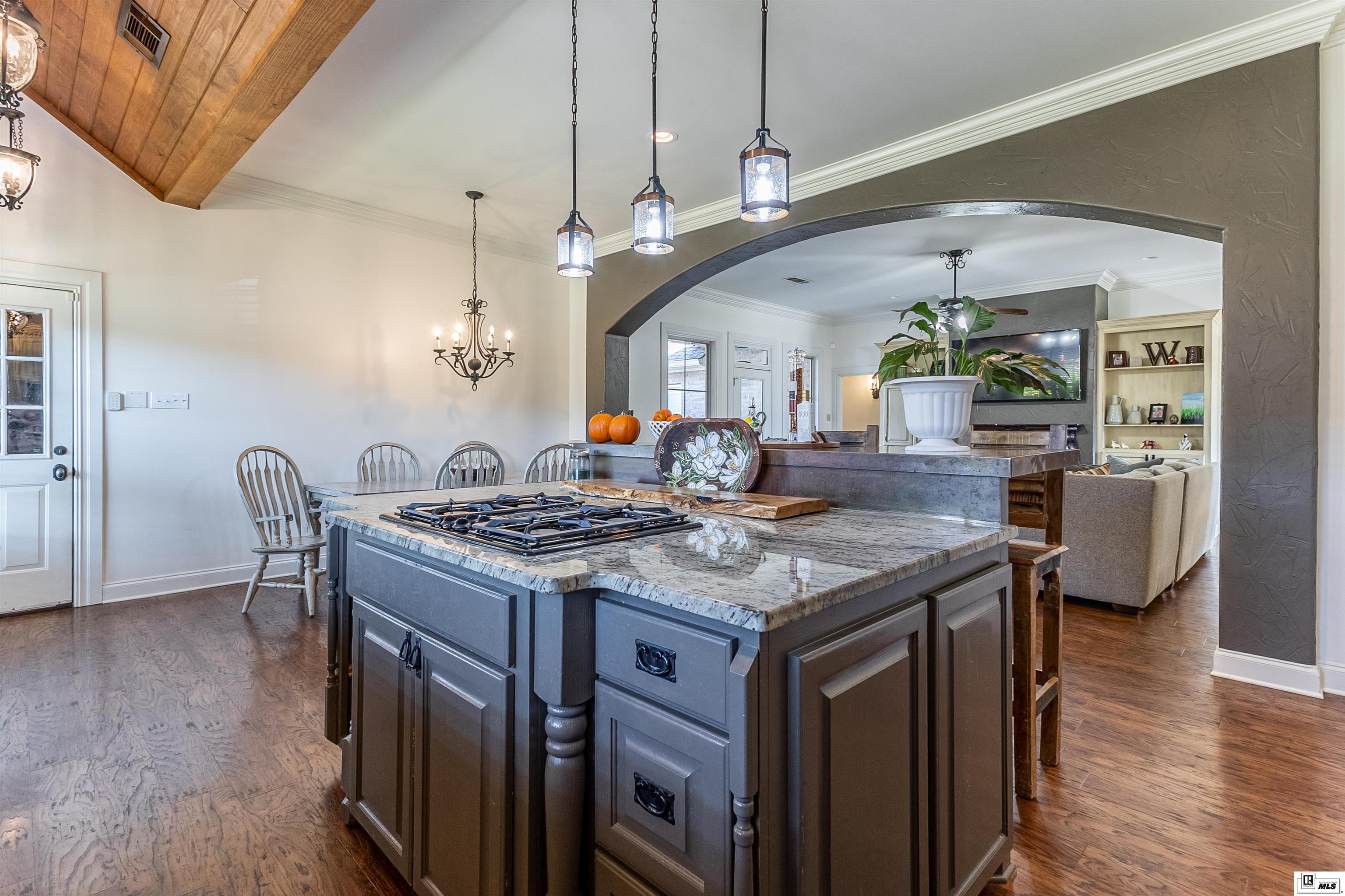 422 East Frenchman's Bend Road