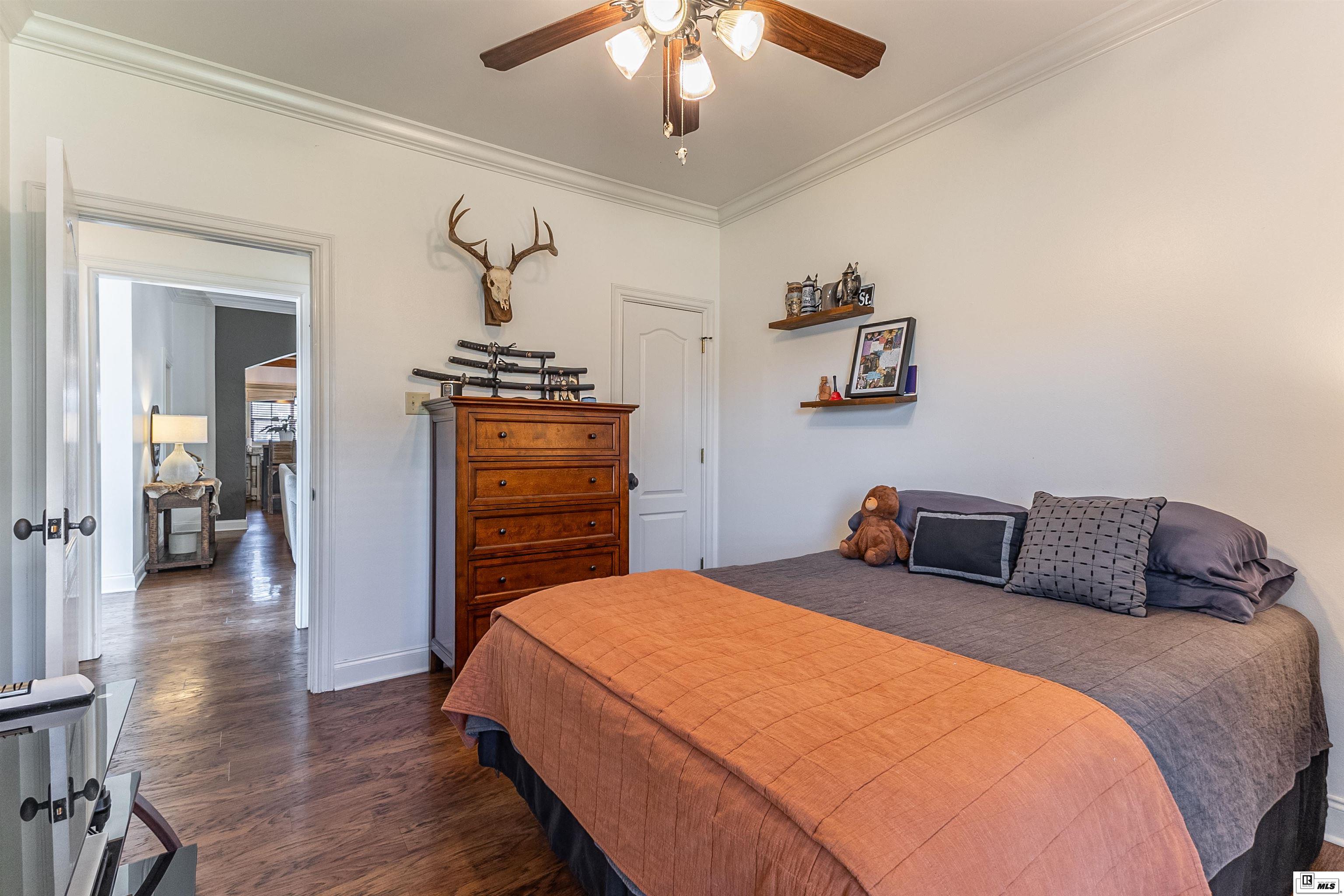 422 East Frenchman's Bend Road