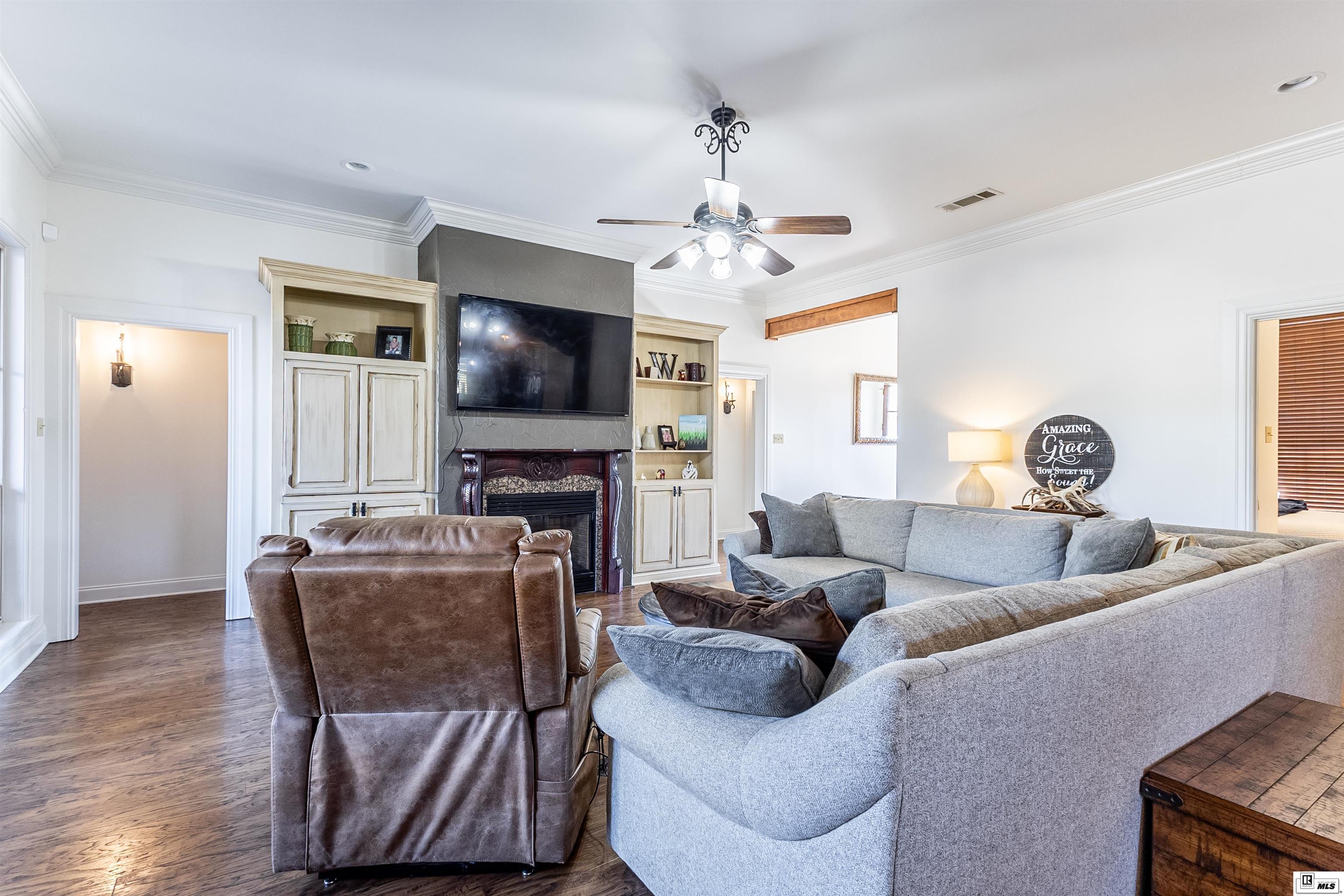 422 East Frenchman's Bend Road