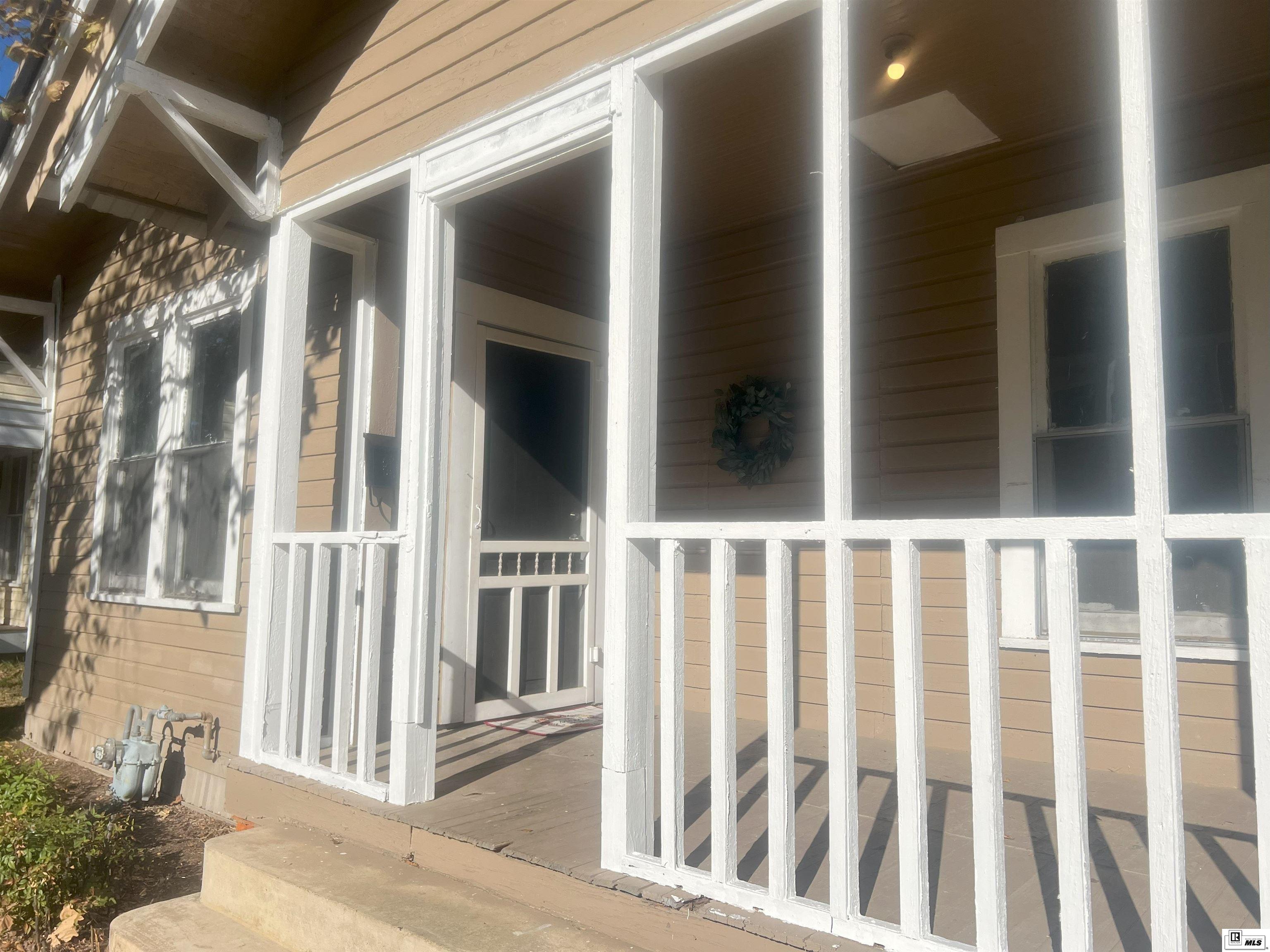 210 6th  Street