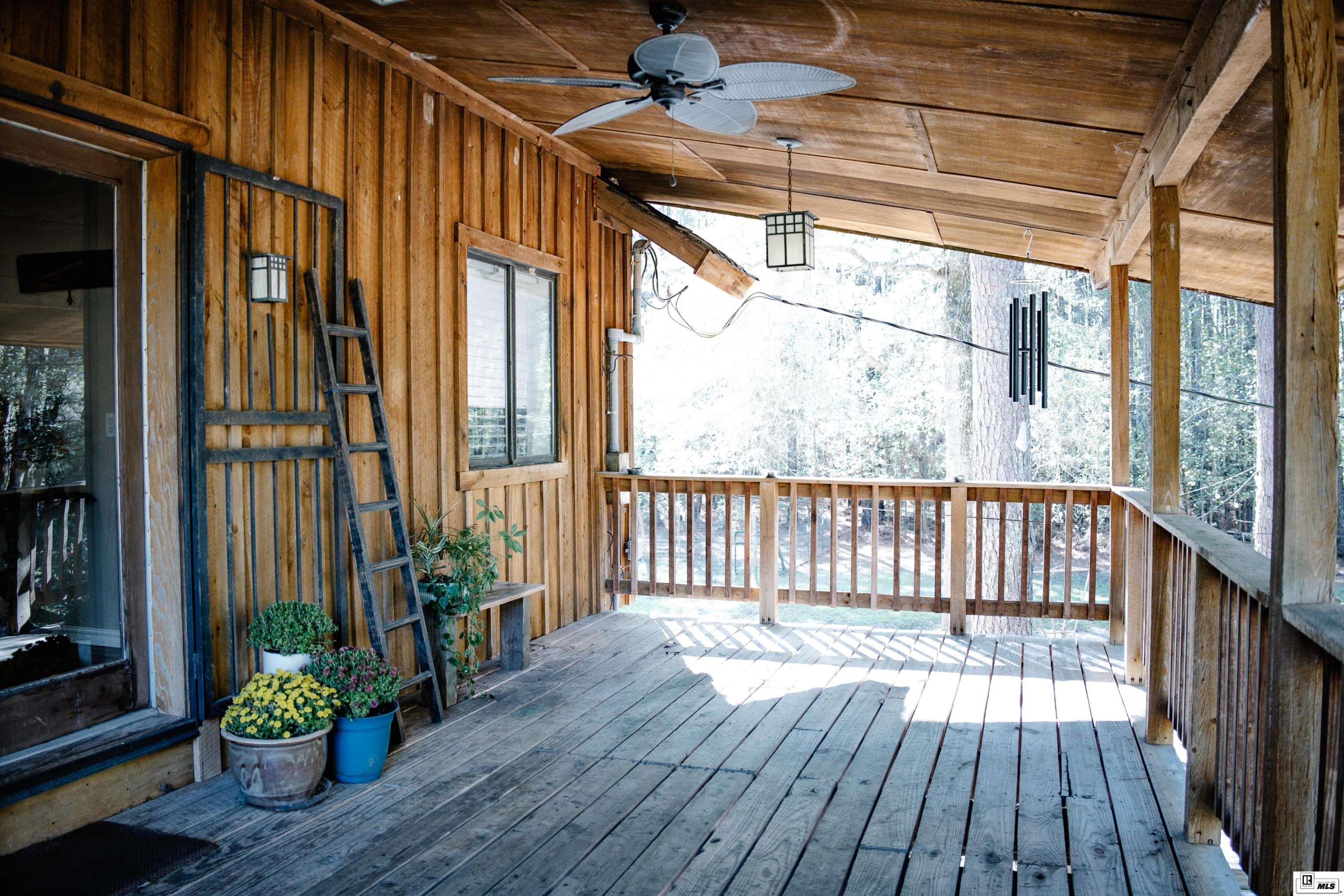 1368 Chapman Road