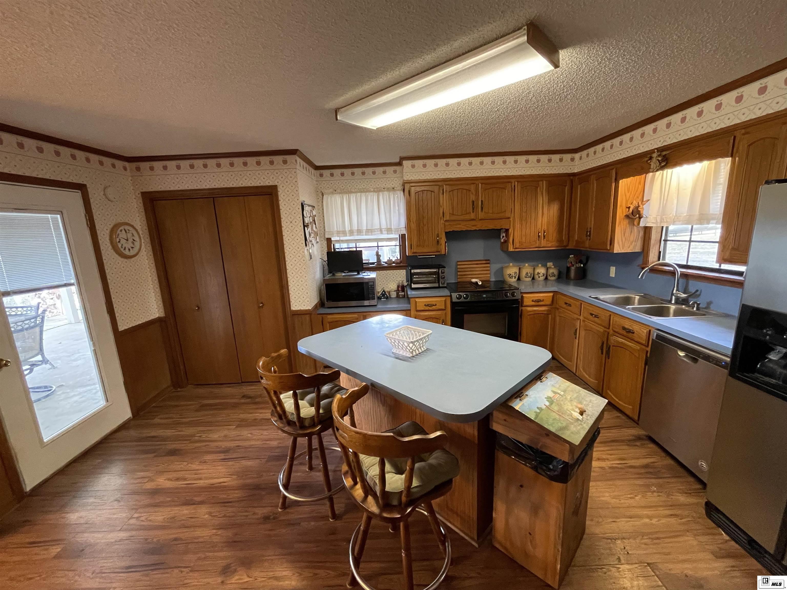 1022 Featherston Road