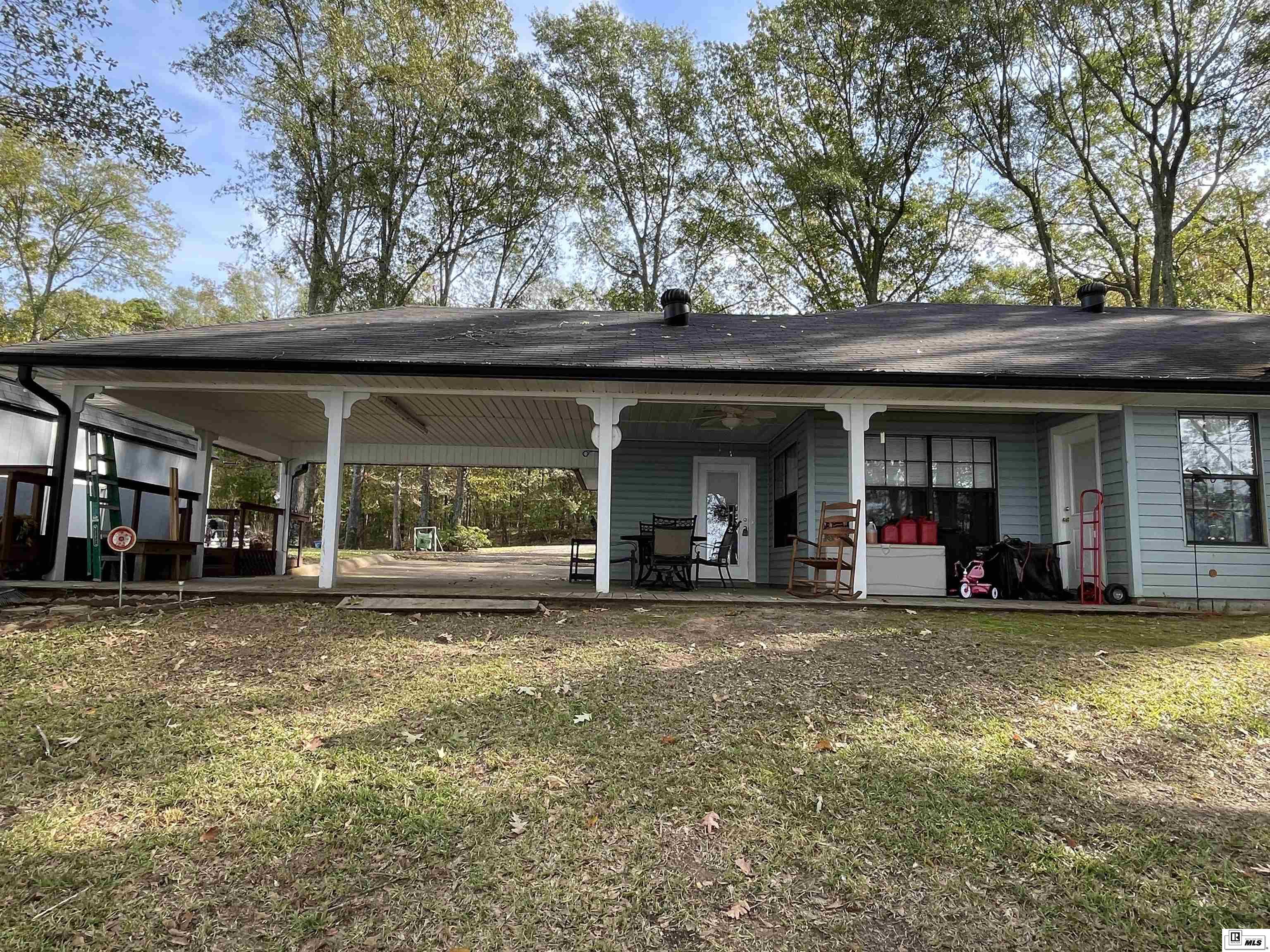 1022 Featherston Road