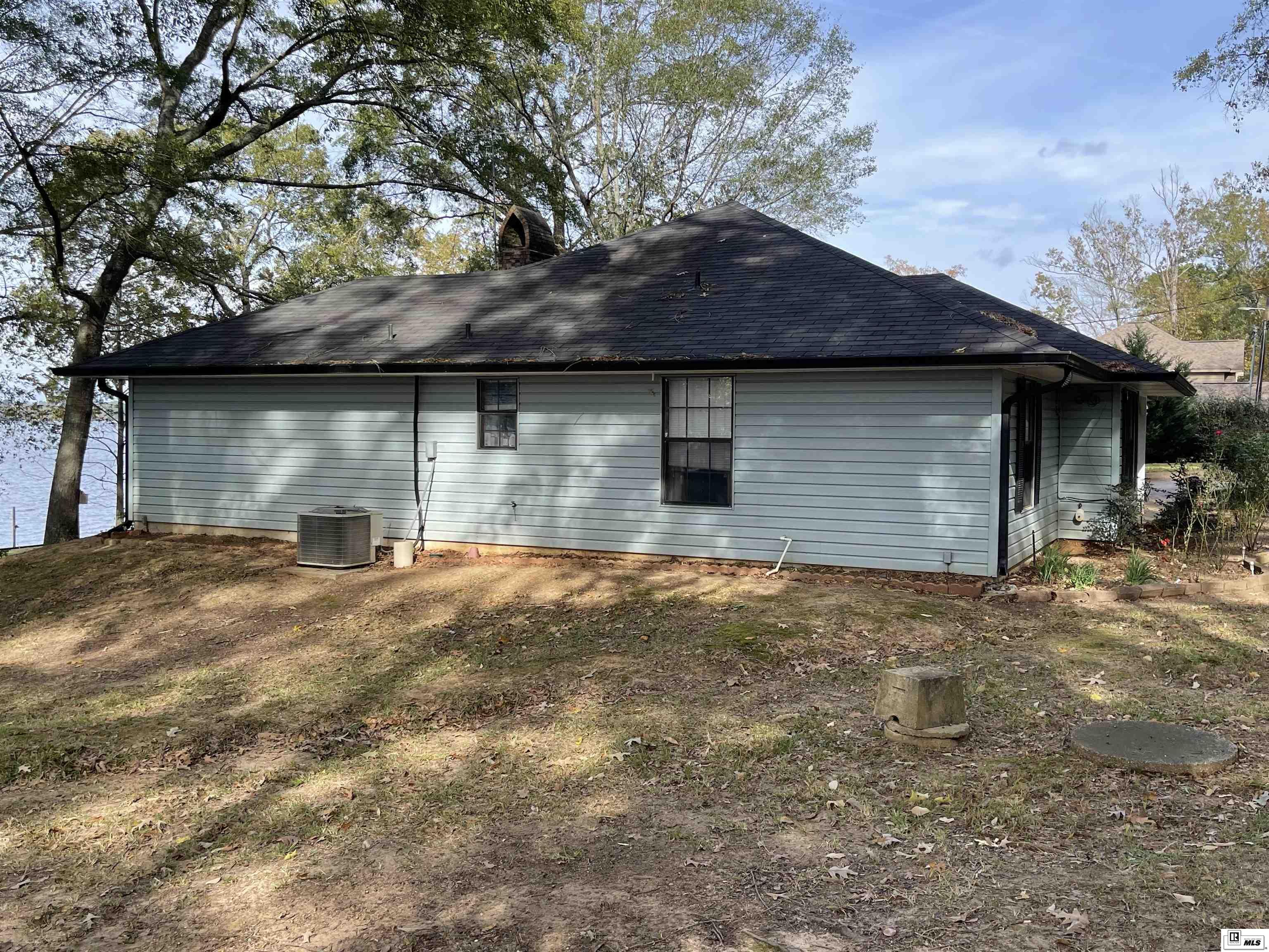 1022 Featherston Road