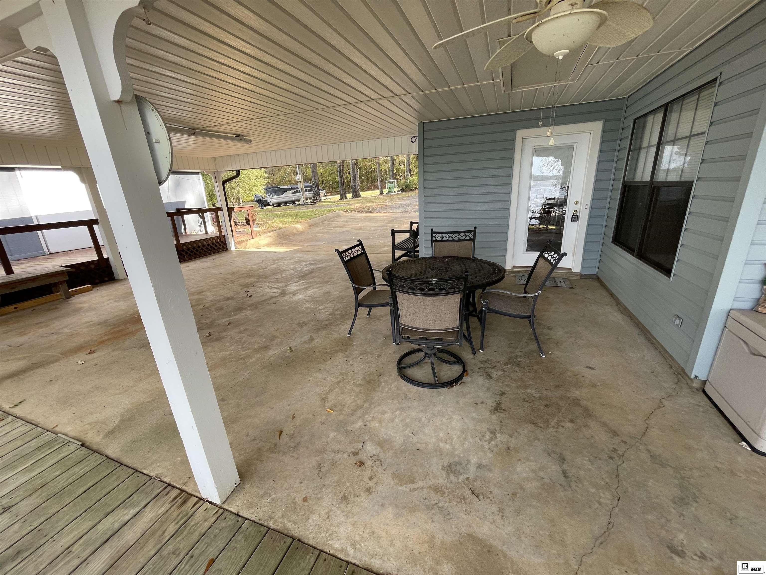 1022 Featherston Road