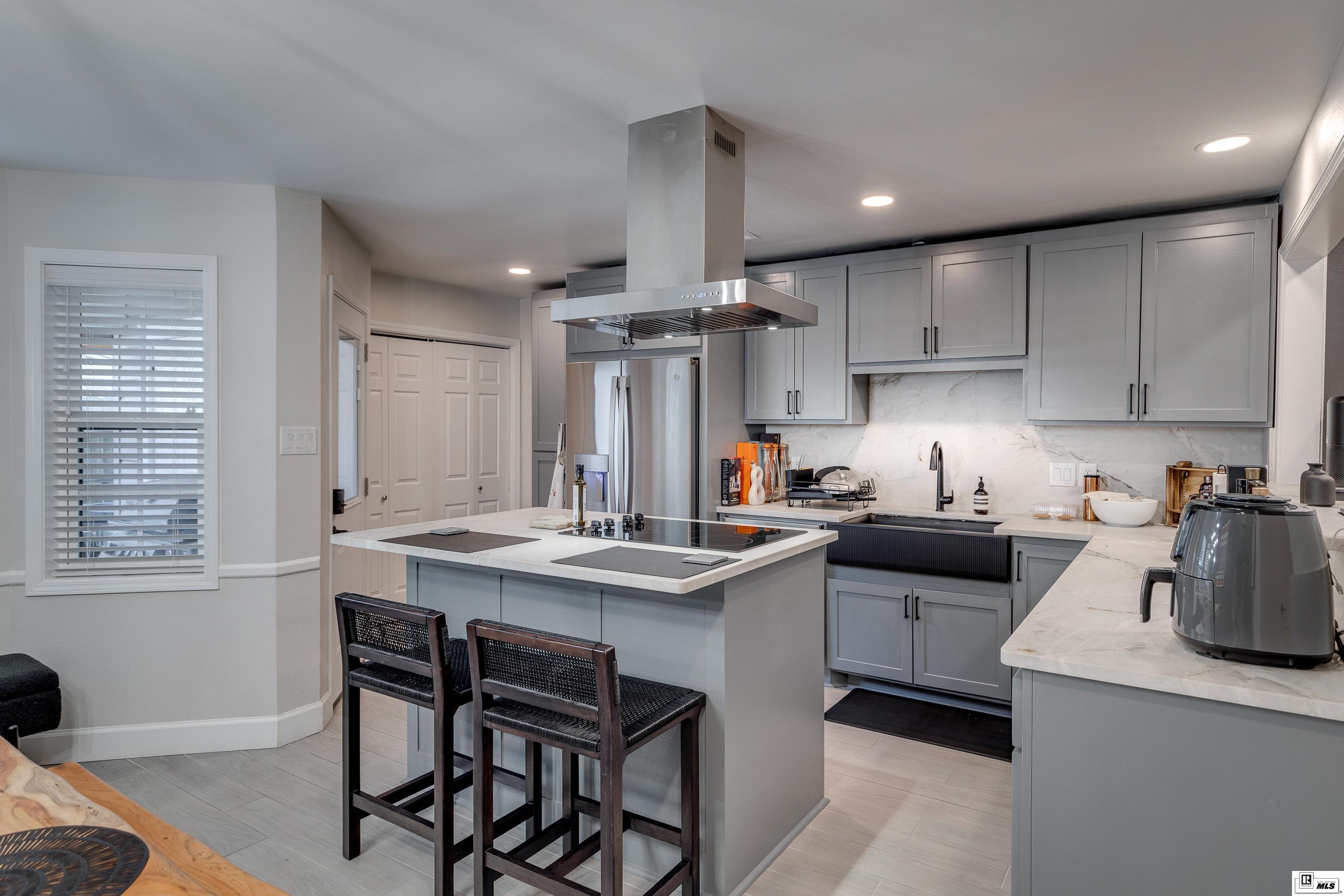 515 Lincoln Road, Apt 168