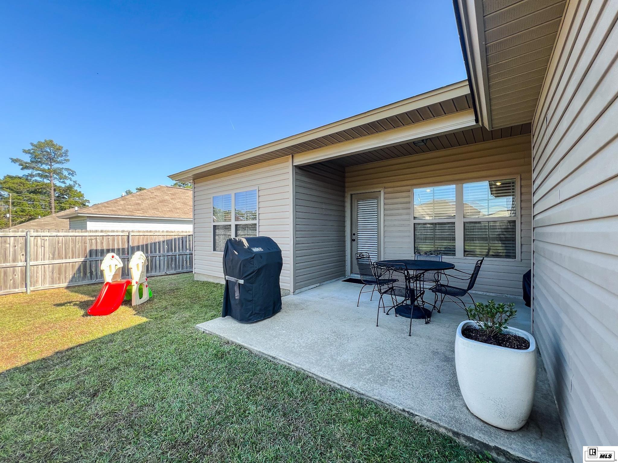 106 Carriage Hills Drive