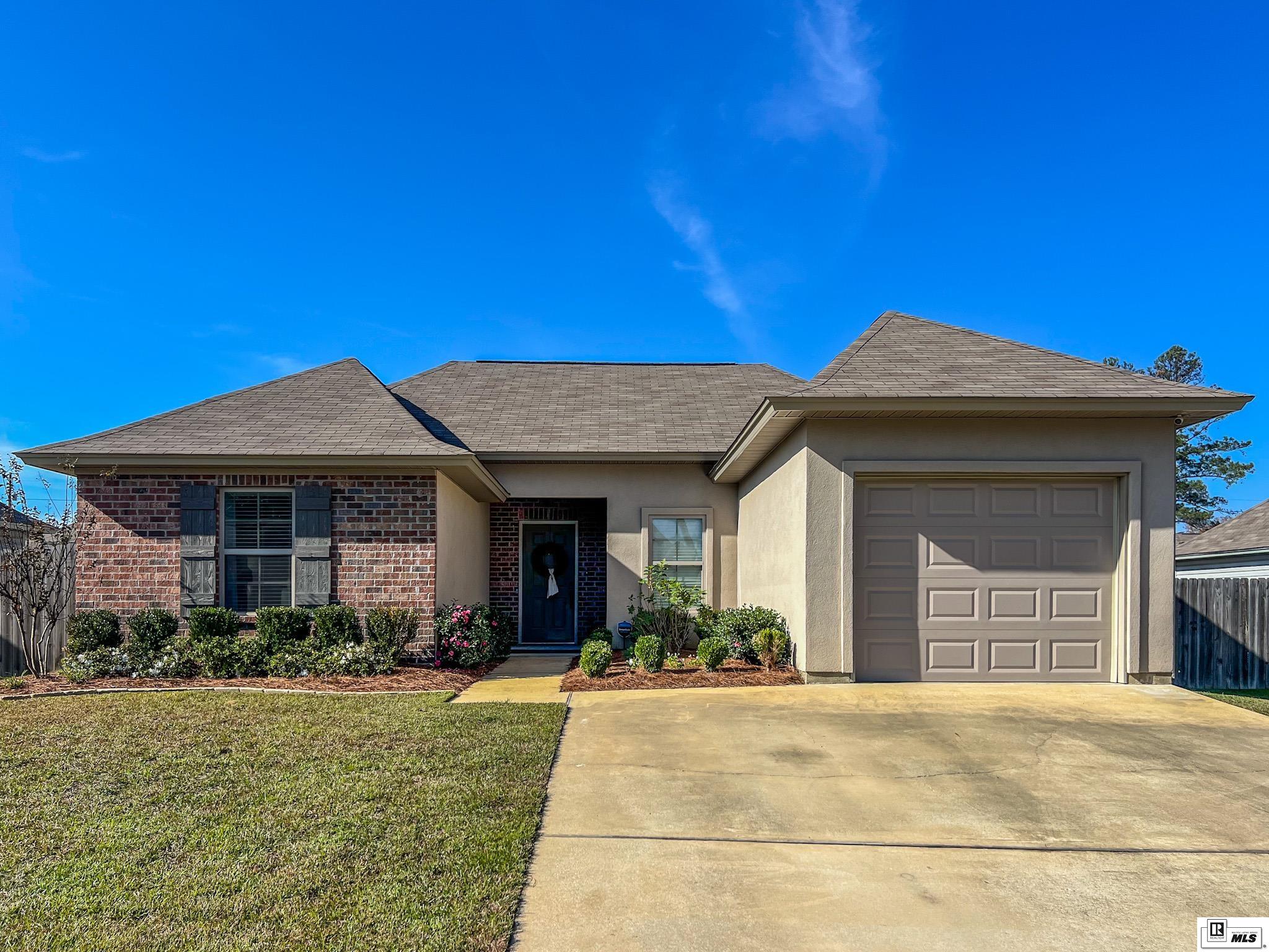 106 Carriage Hills Drive