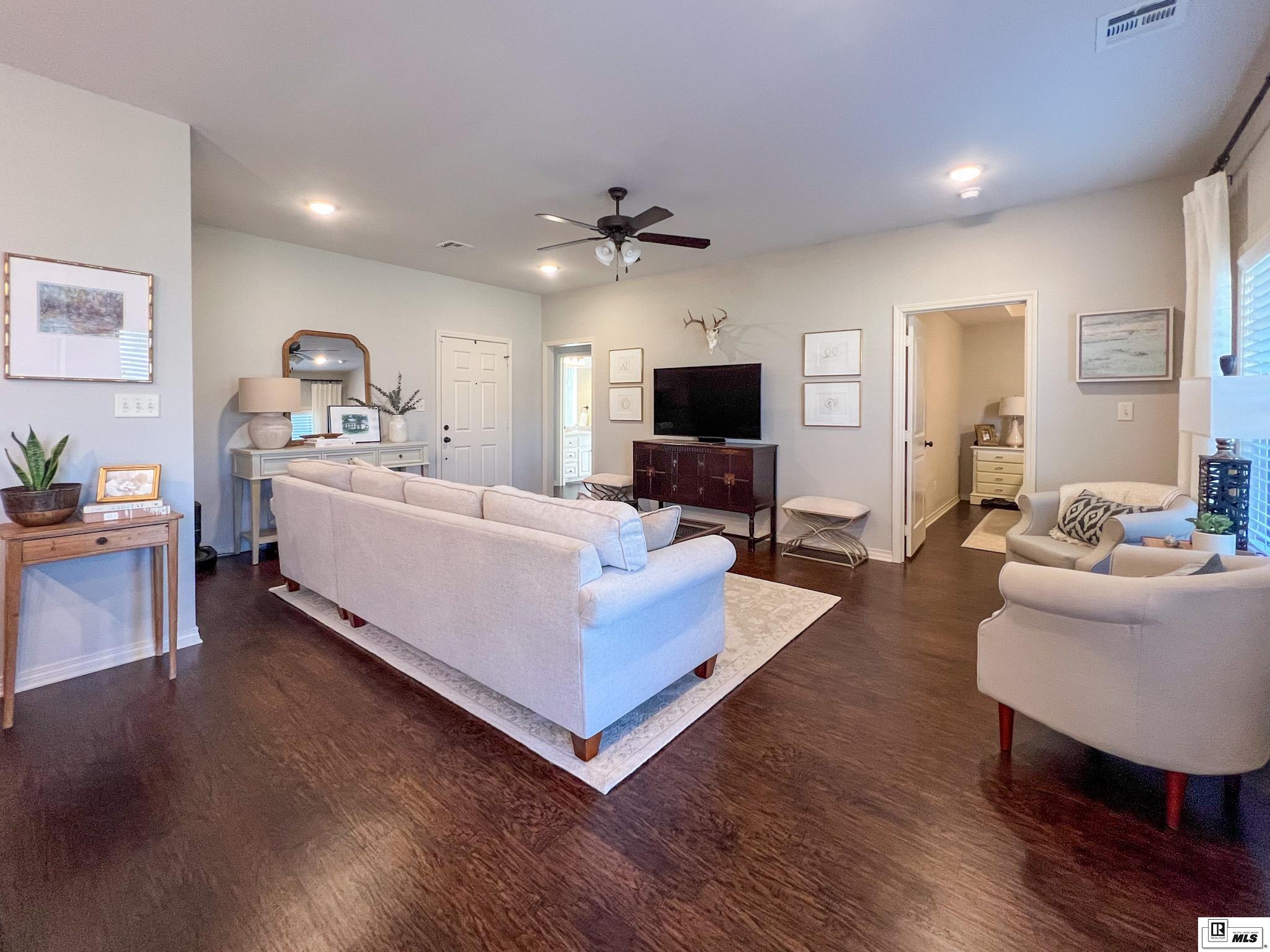106 Carriage Hills Drive