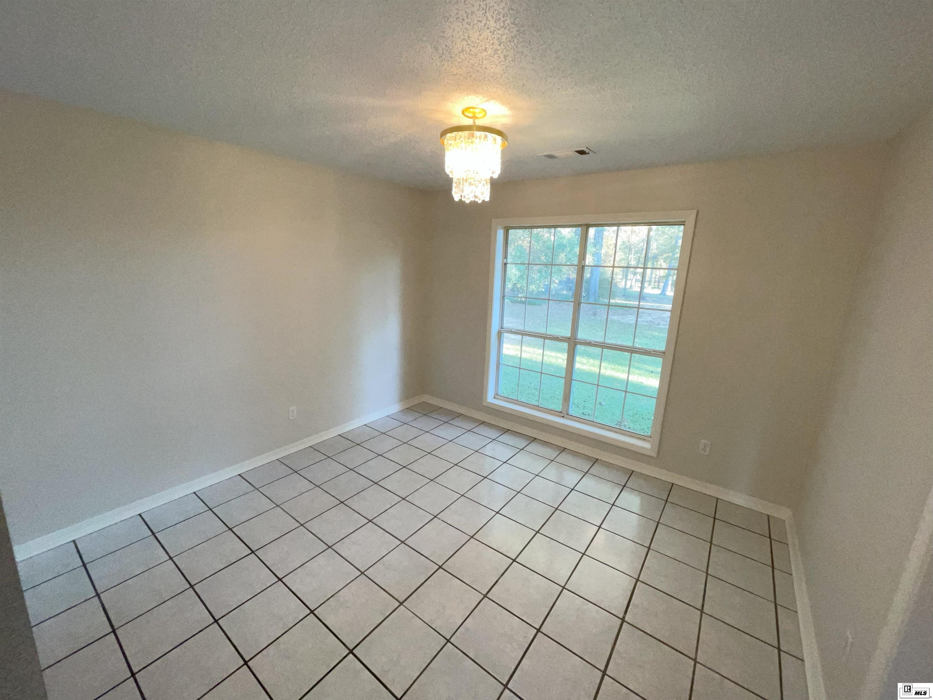 1426 La Highway 139