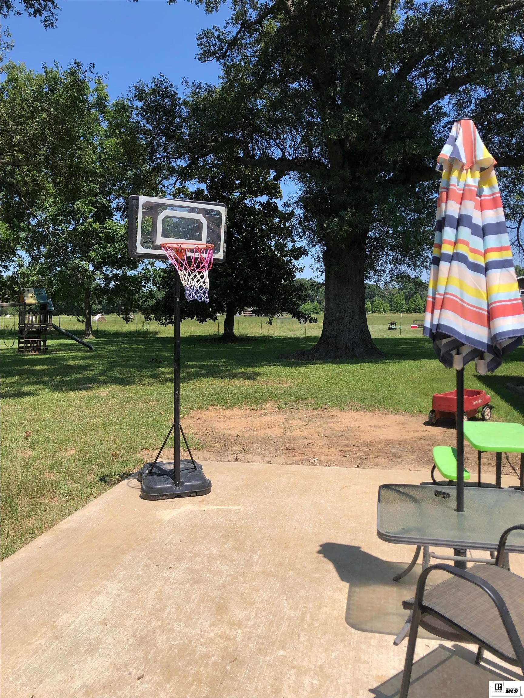 724 Robinson Drive