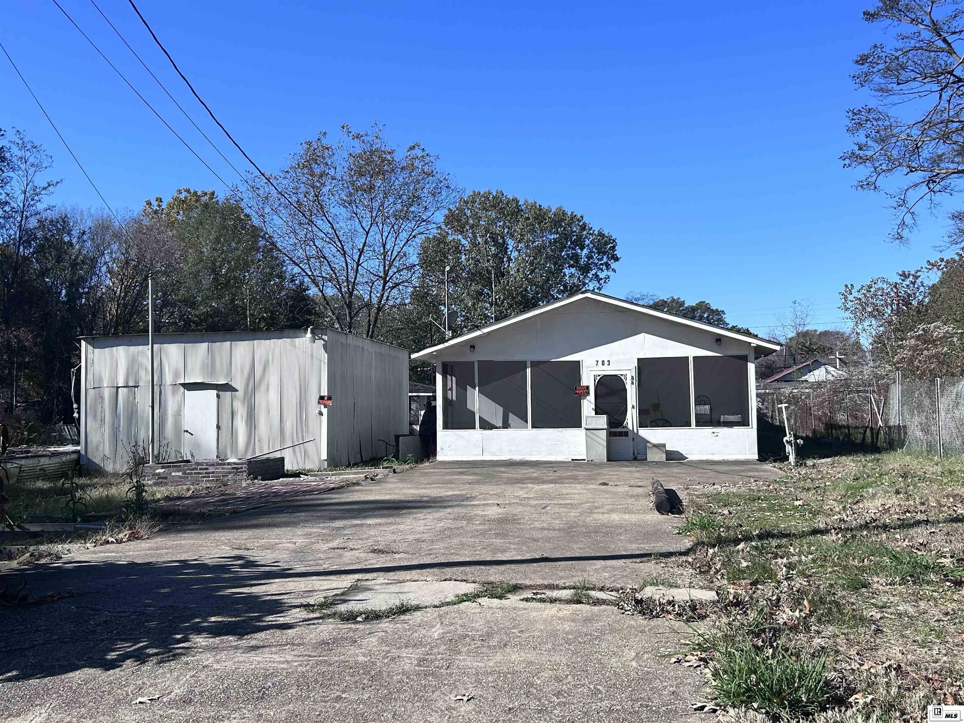 703 Hood Street